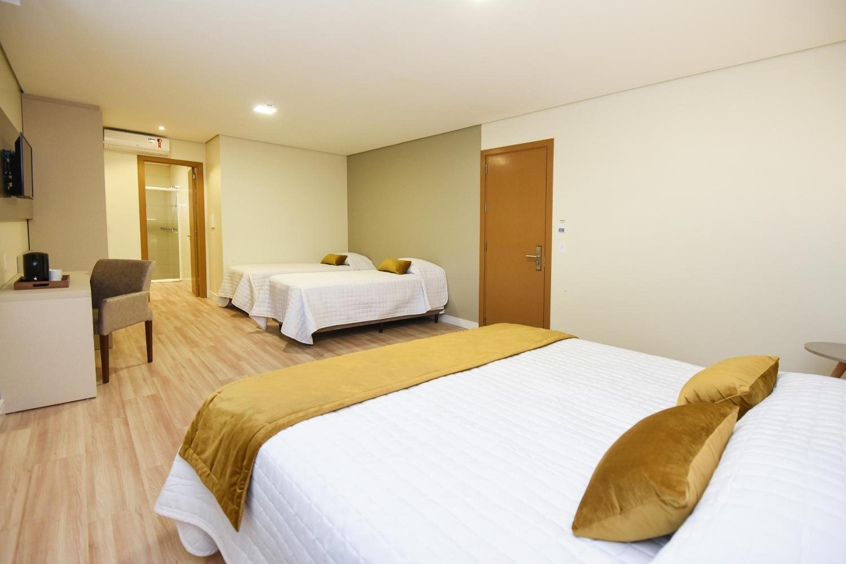Luxury Quadruple Room photo 3