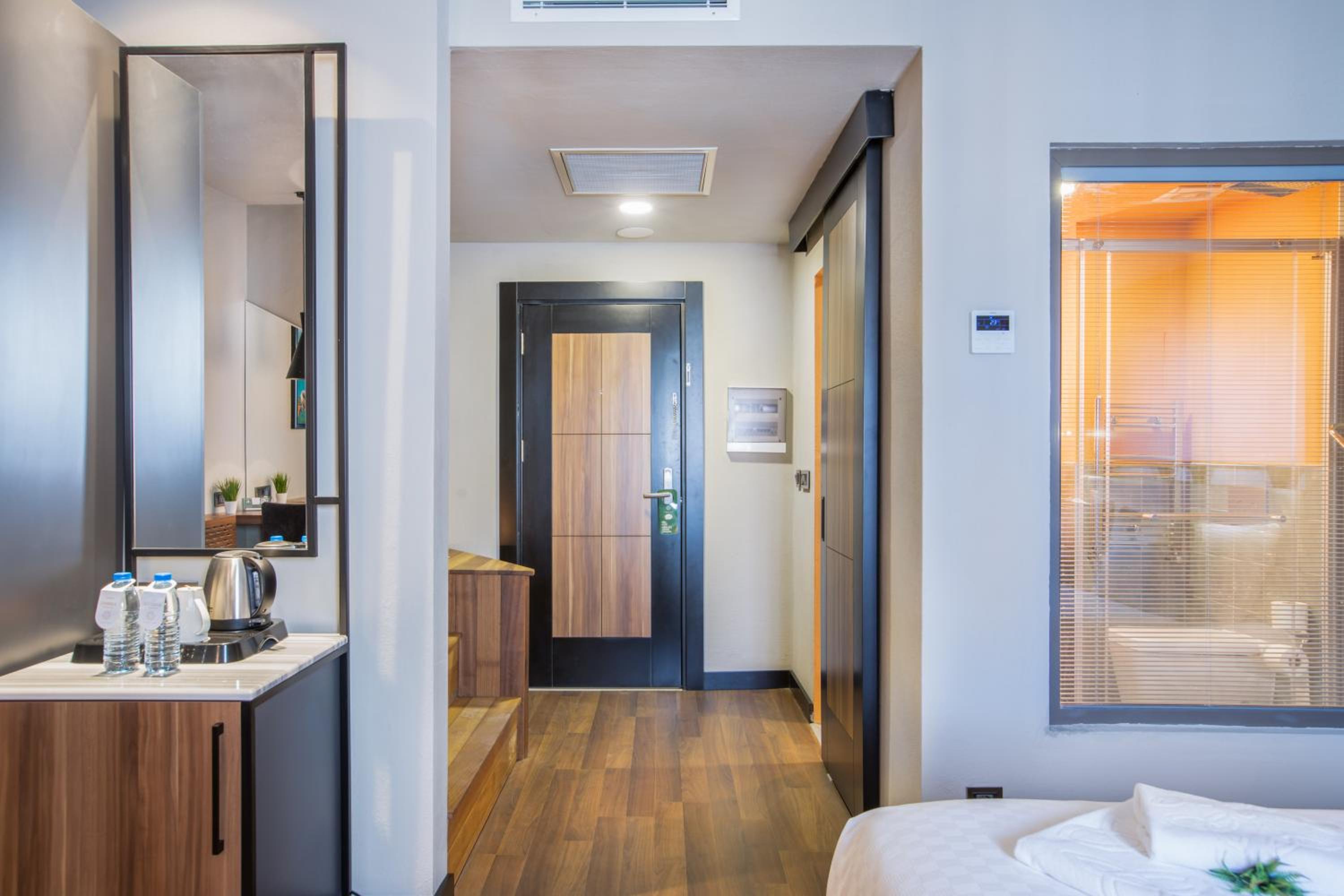 Budget Double Room photo 2