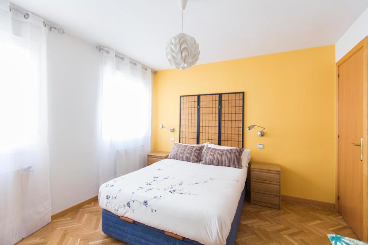 Apartment photo 2