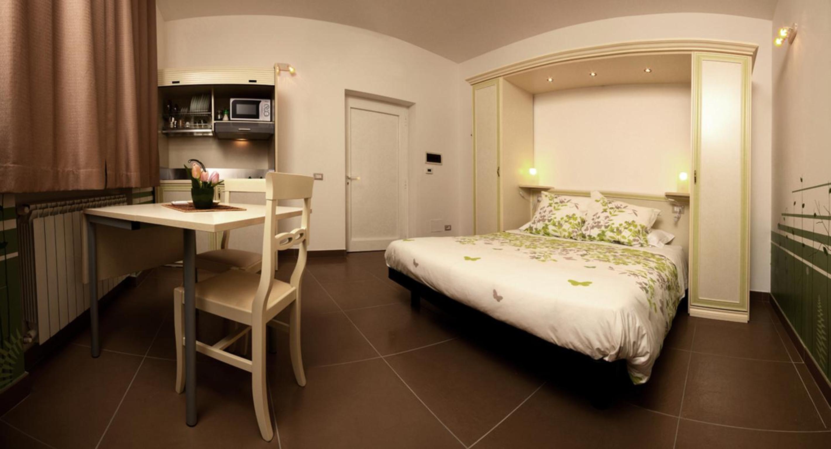 Double Room with Kitchenette photo 2