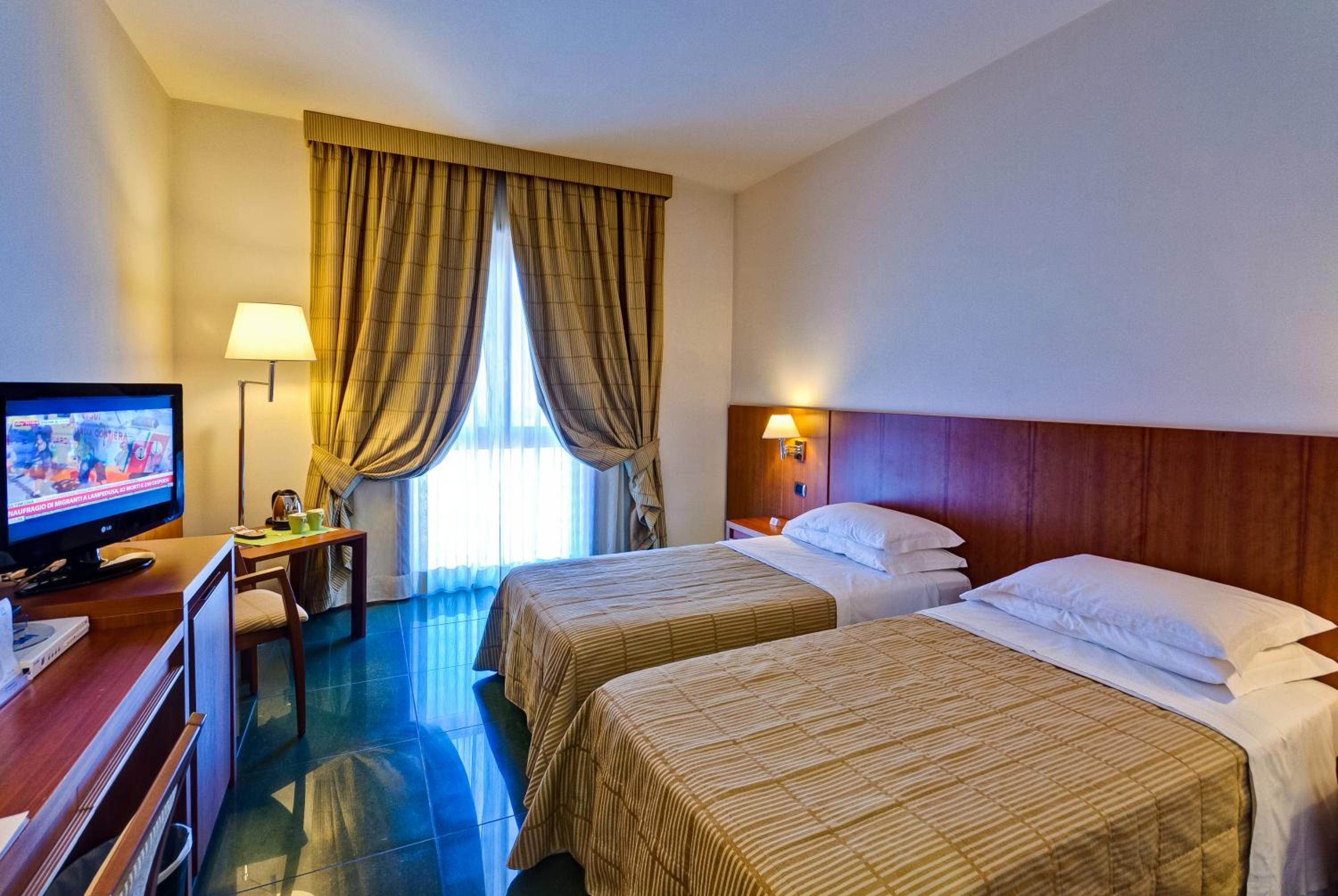 Superior Triple Room - Photo 1