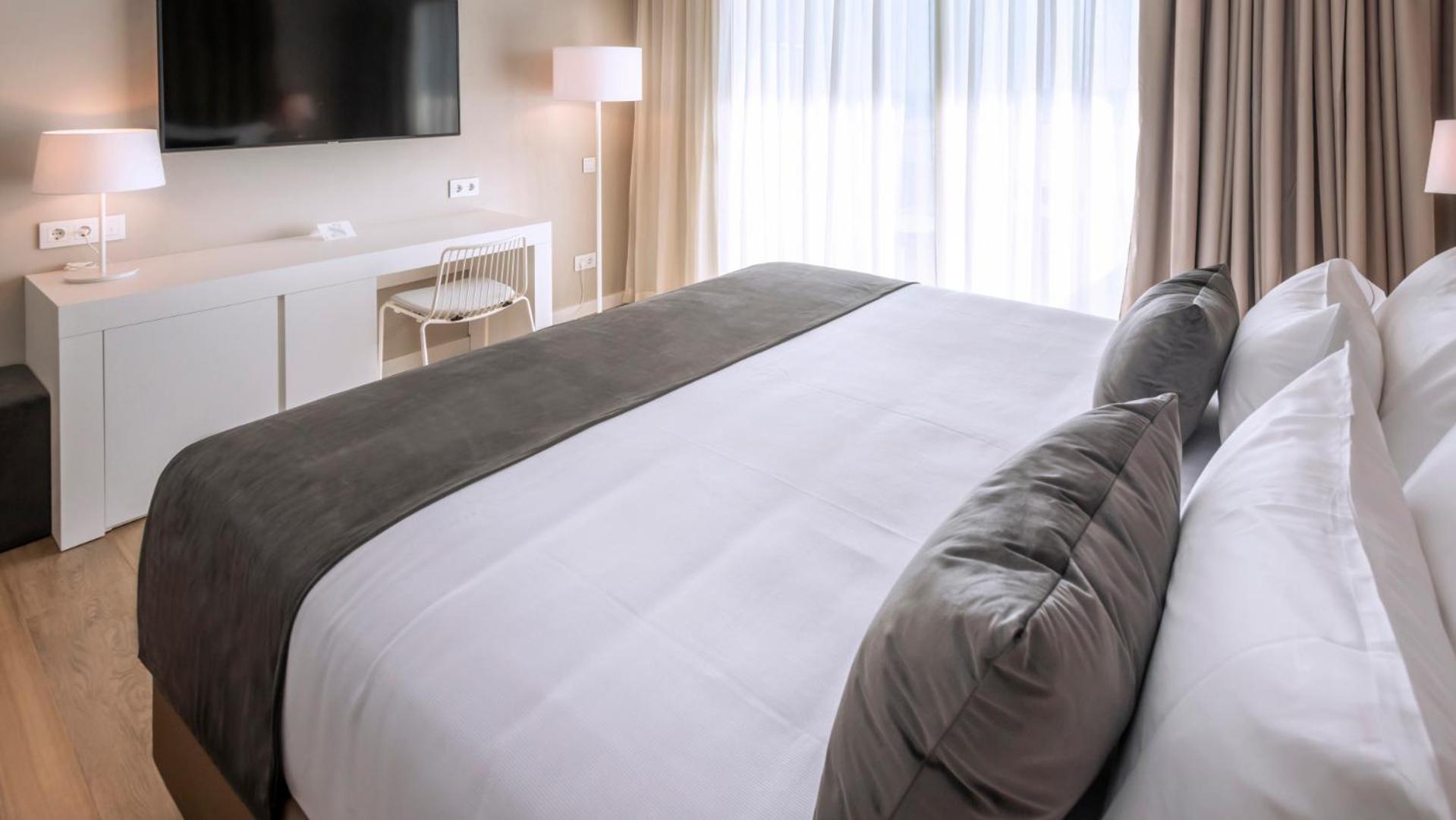 Double Room - Photo 3