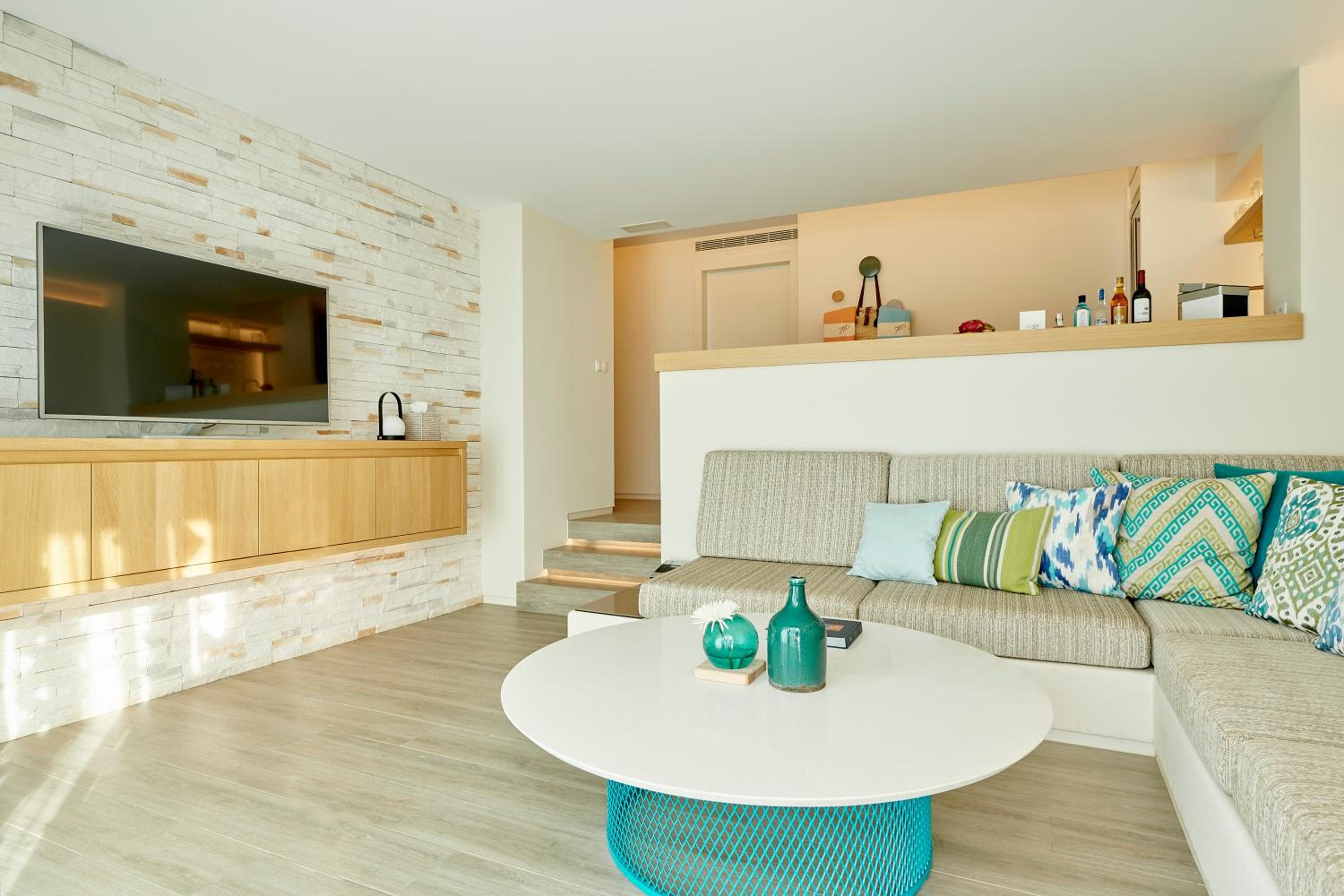 Resort Suite photo 2