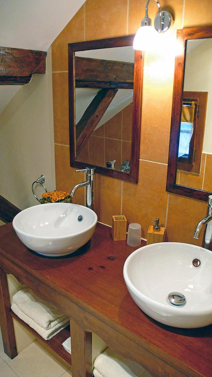 Quadruple Room with Mountain View photo 3