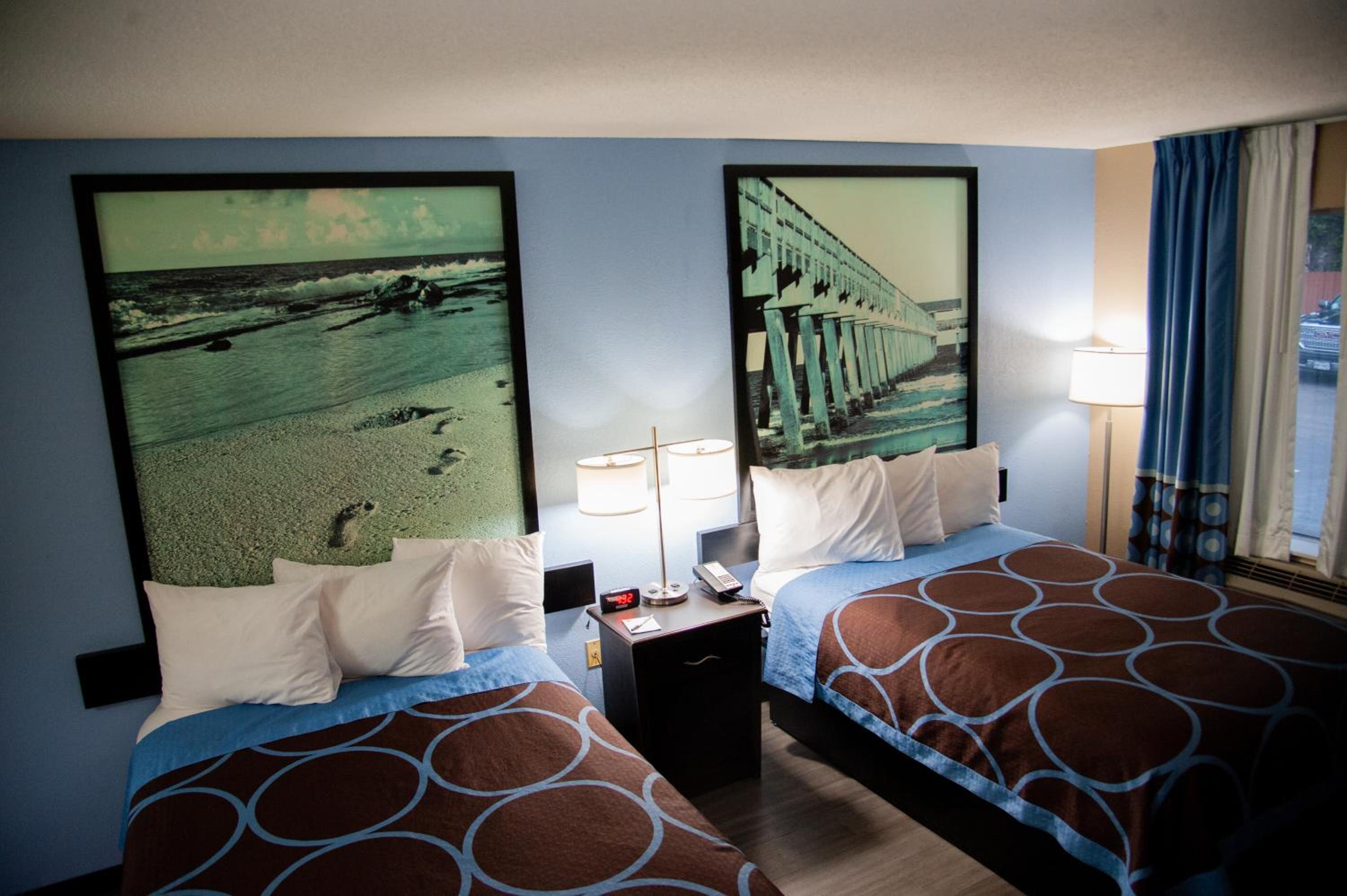 Deluxe Double Room With Two Double Beds - Non-Smoking