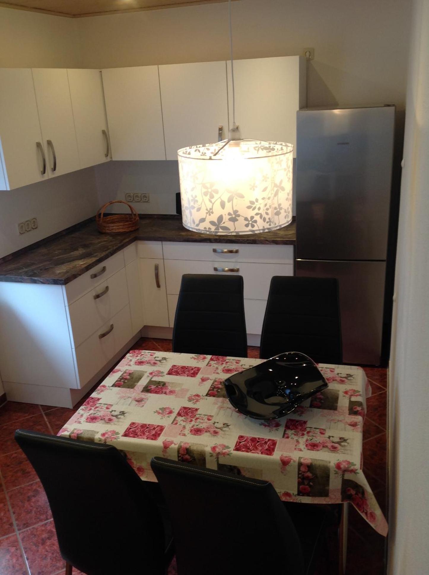 Apartment photo 2
