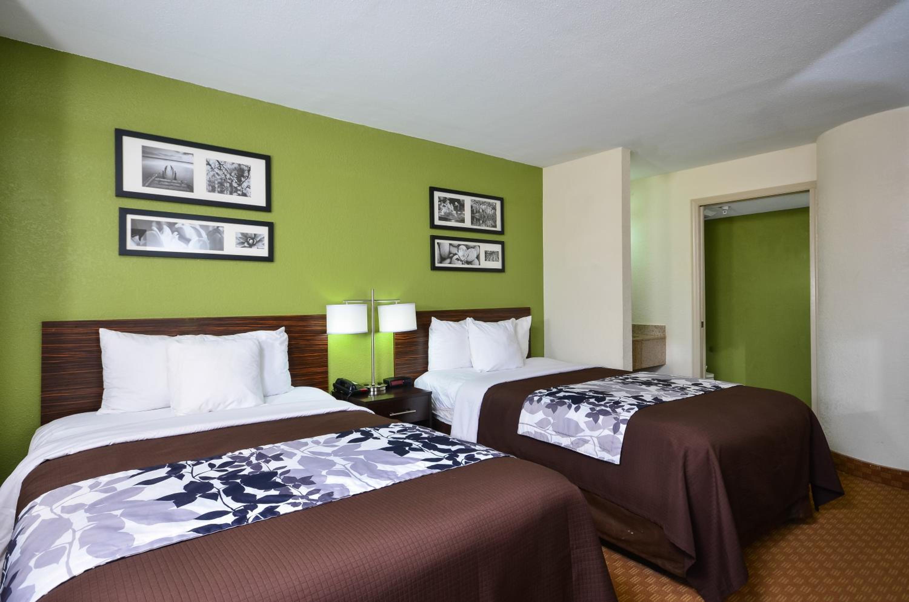Double Room with Two Double Beds - Non-Smoking - Photo 6
