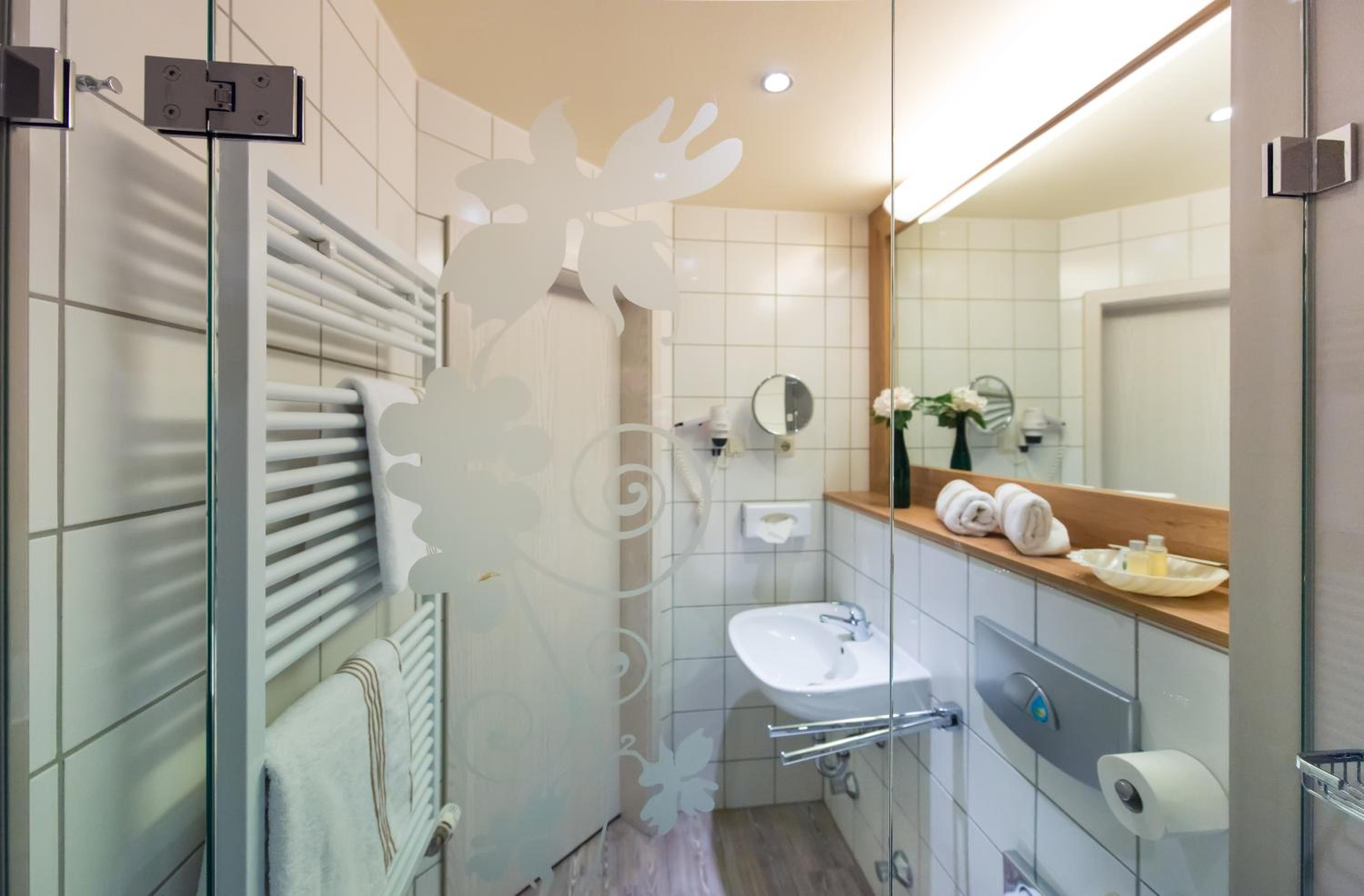 Small Double Room - Photo 3