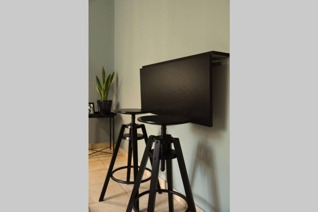 One-Bedroom Apartment - Photo 7