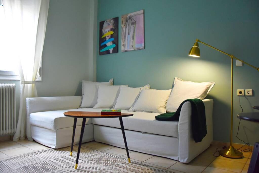 One-Bedroom Apartment - Photo 1