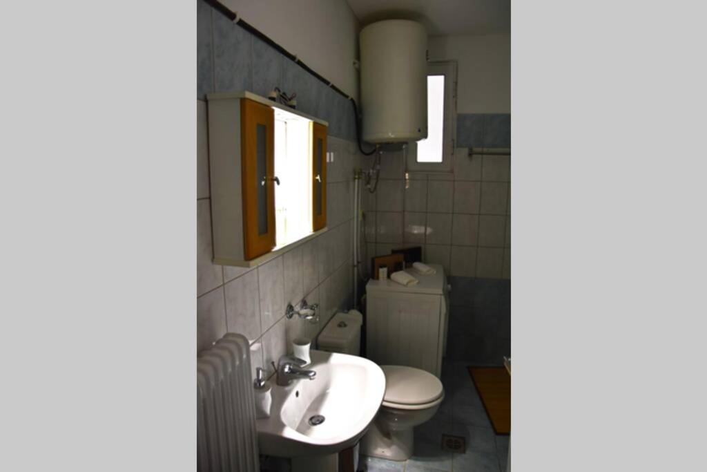 One-Bedroom Apartment - Photo 15