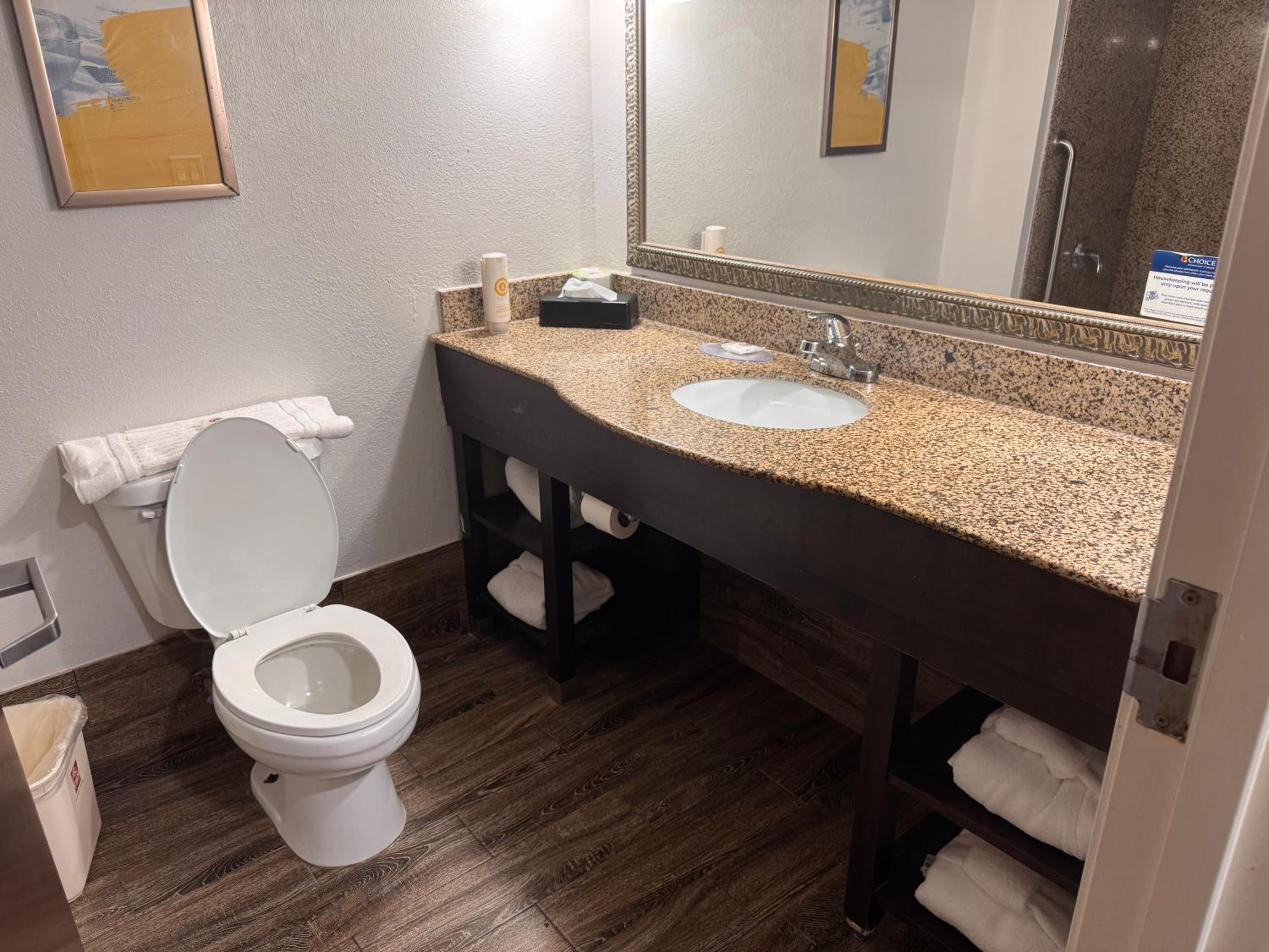 Queen Suite with Two Queen Beds - Non-Smoking