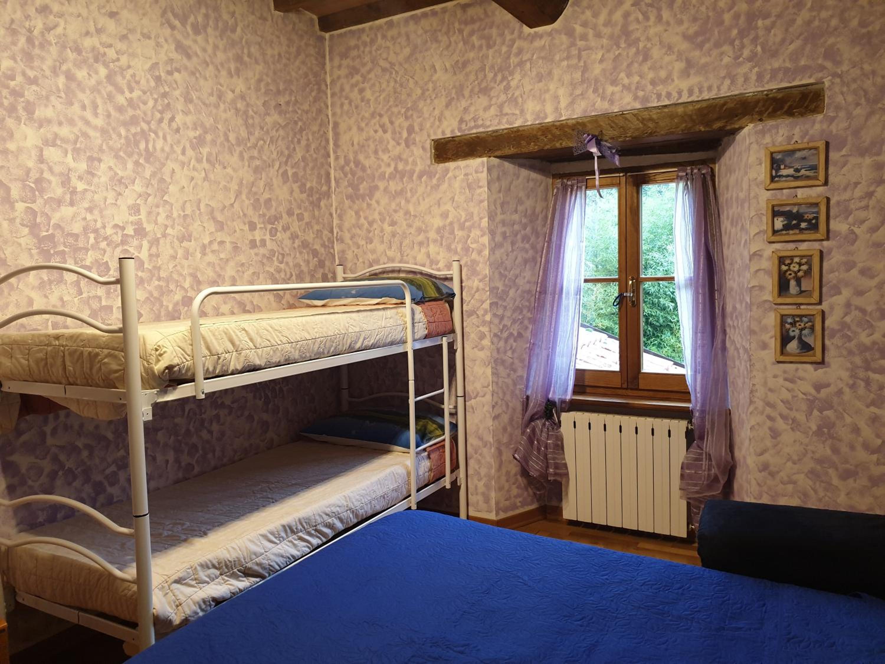Quadruple Room with Garden View - Photo 4