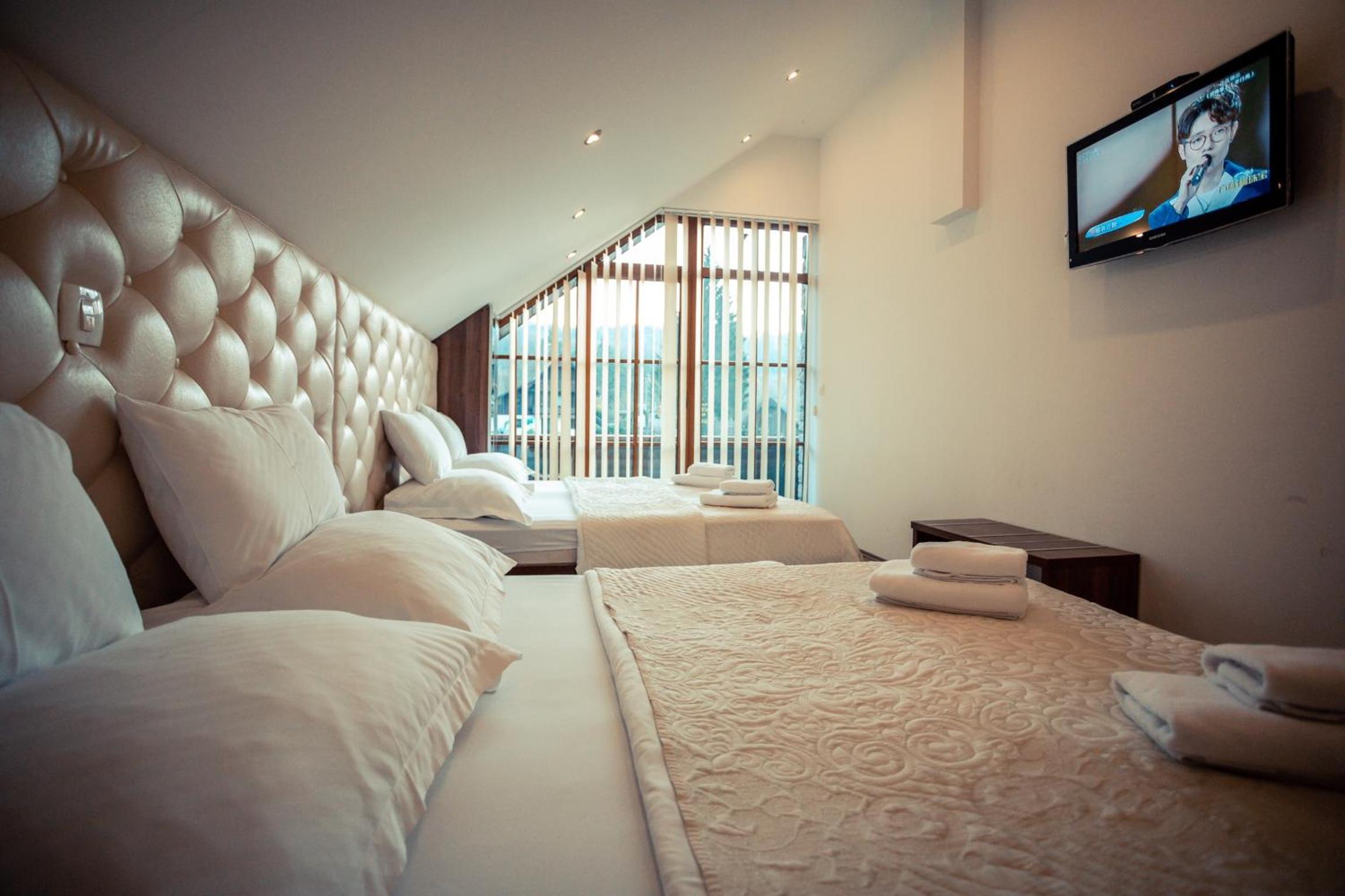Comfort Quadruple Room - Photo 5