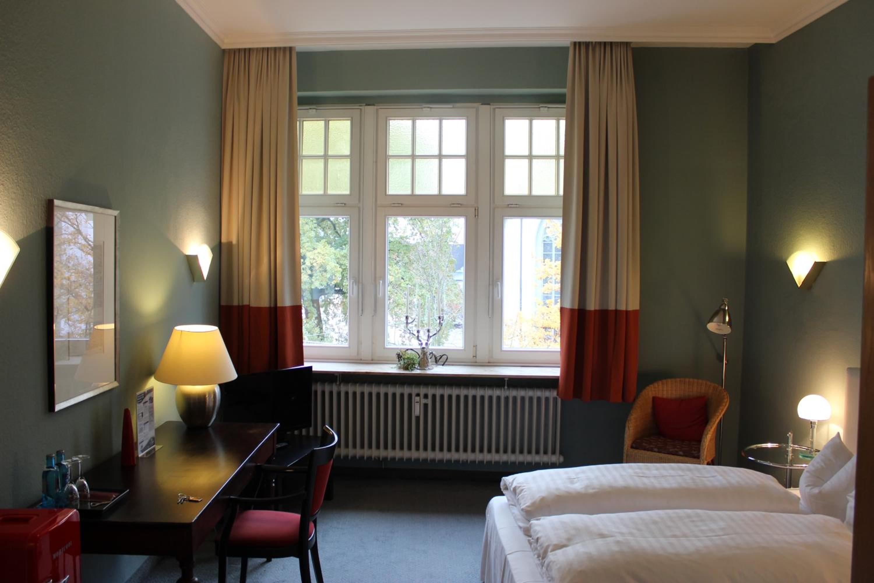Budget Double Room - Photo 1