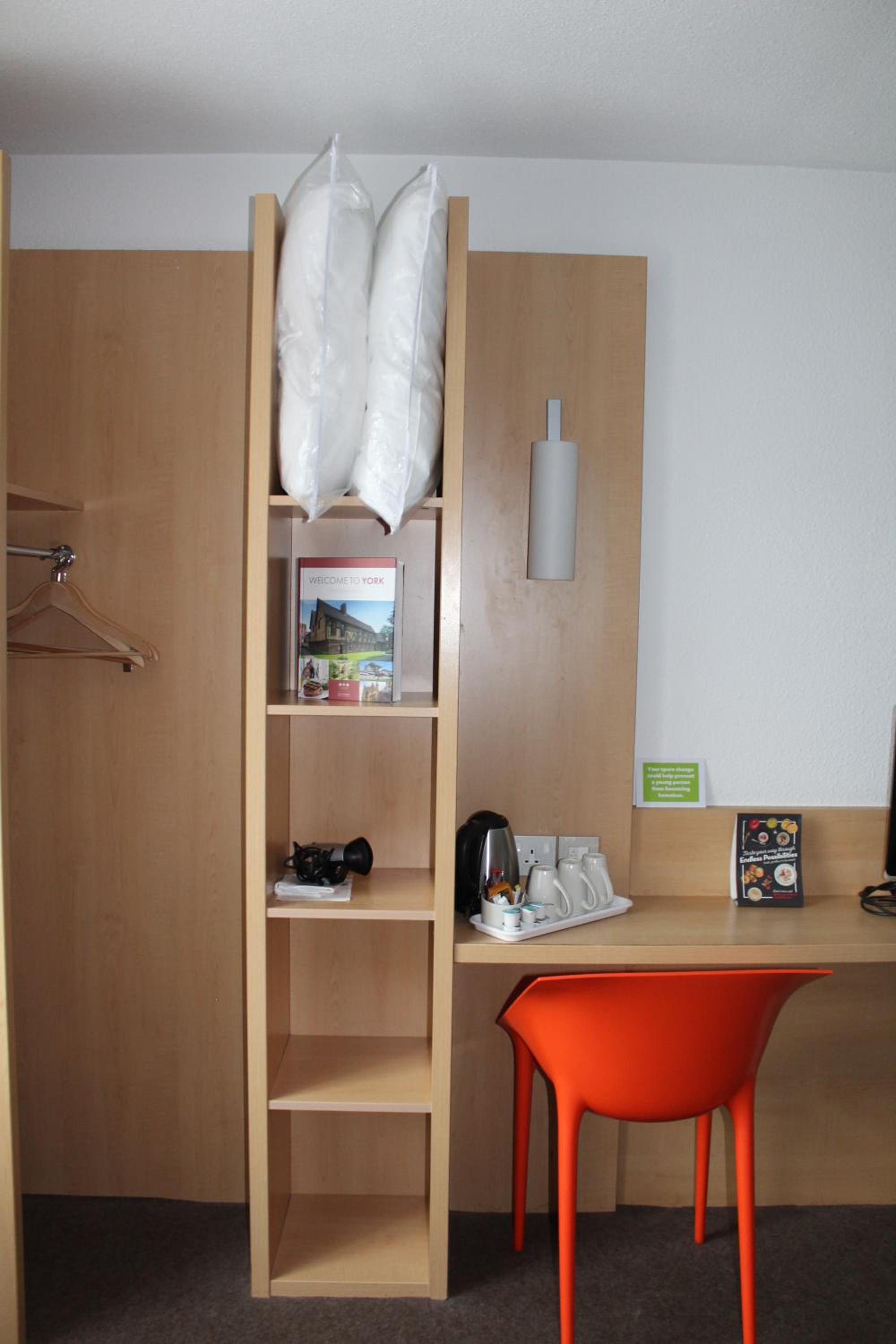 Double Room - Photo 18