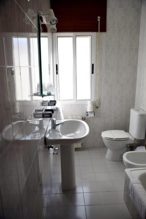 Double Room (2 Adults + 1 Child ) photo 2