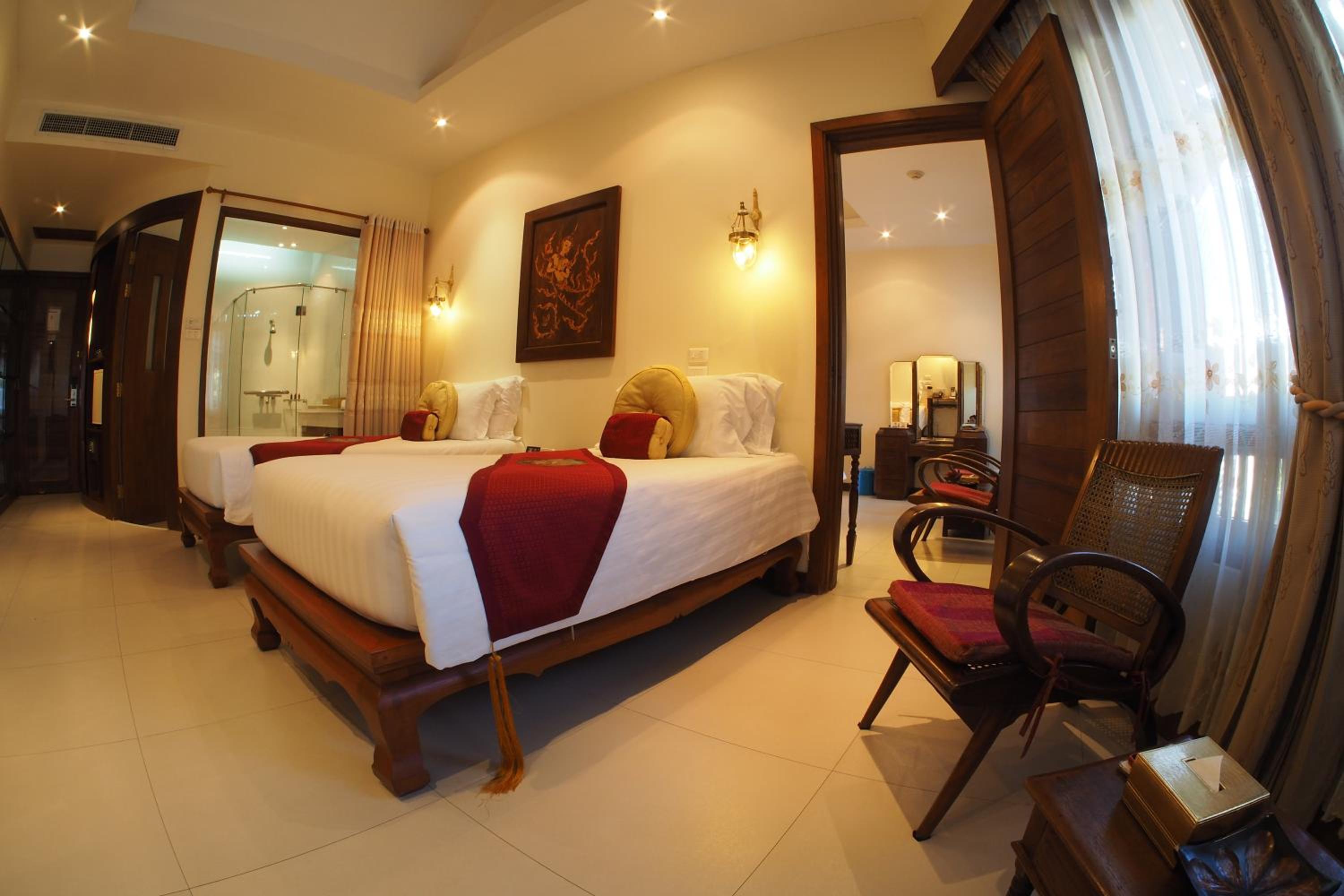Deluxe Twin Room - Photo 6