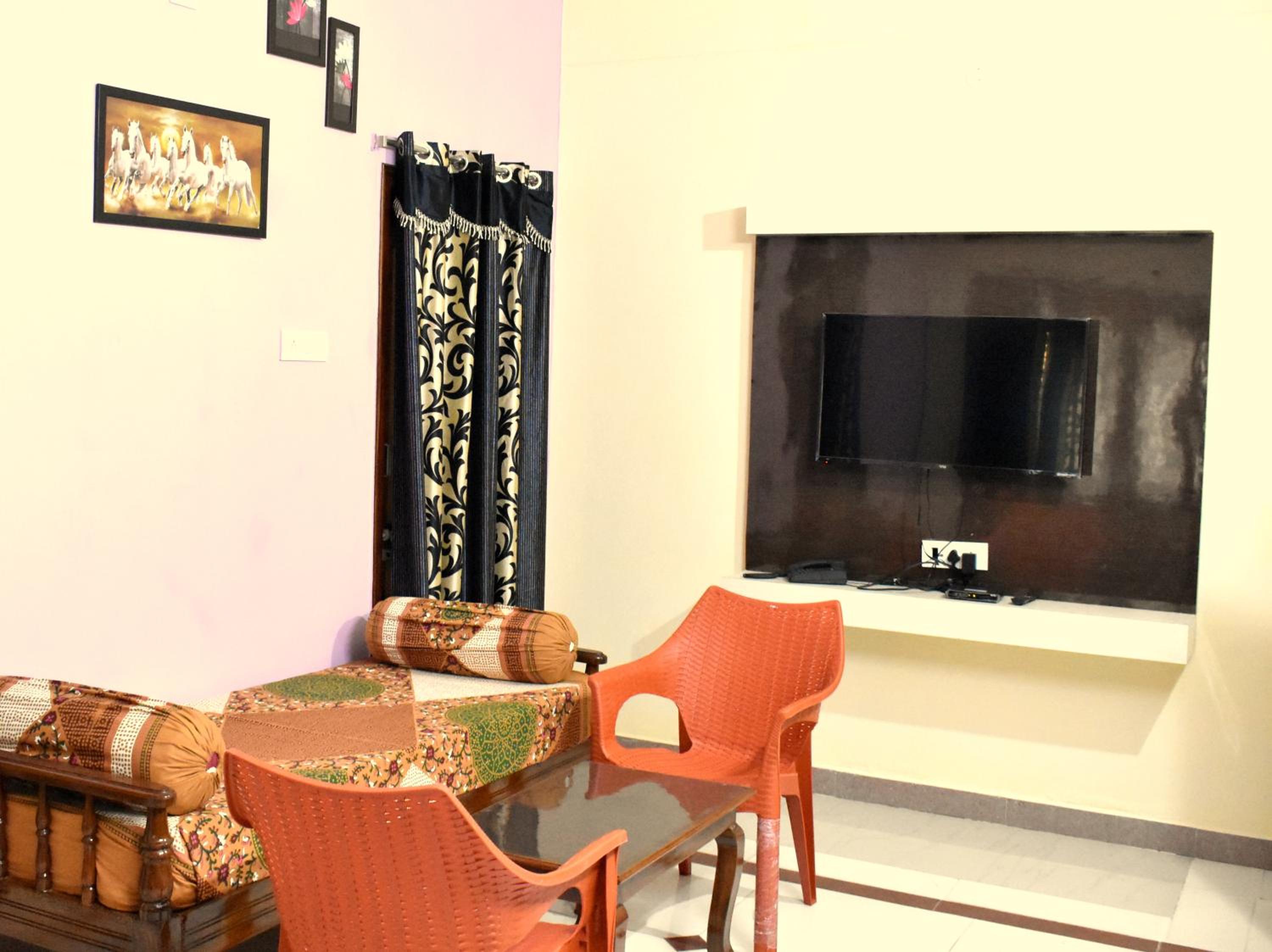 Two-Bedroom Apartment - Photo 7