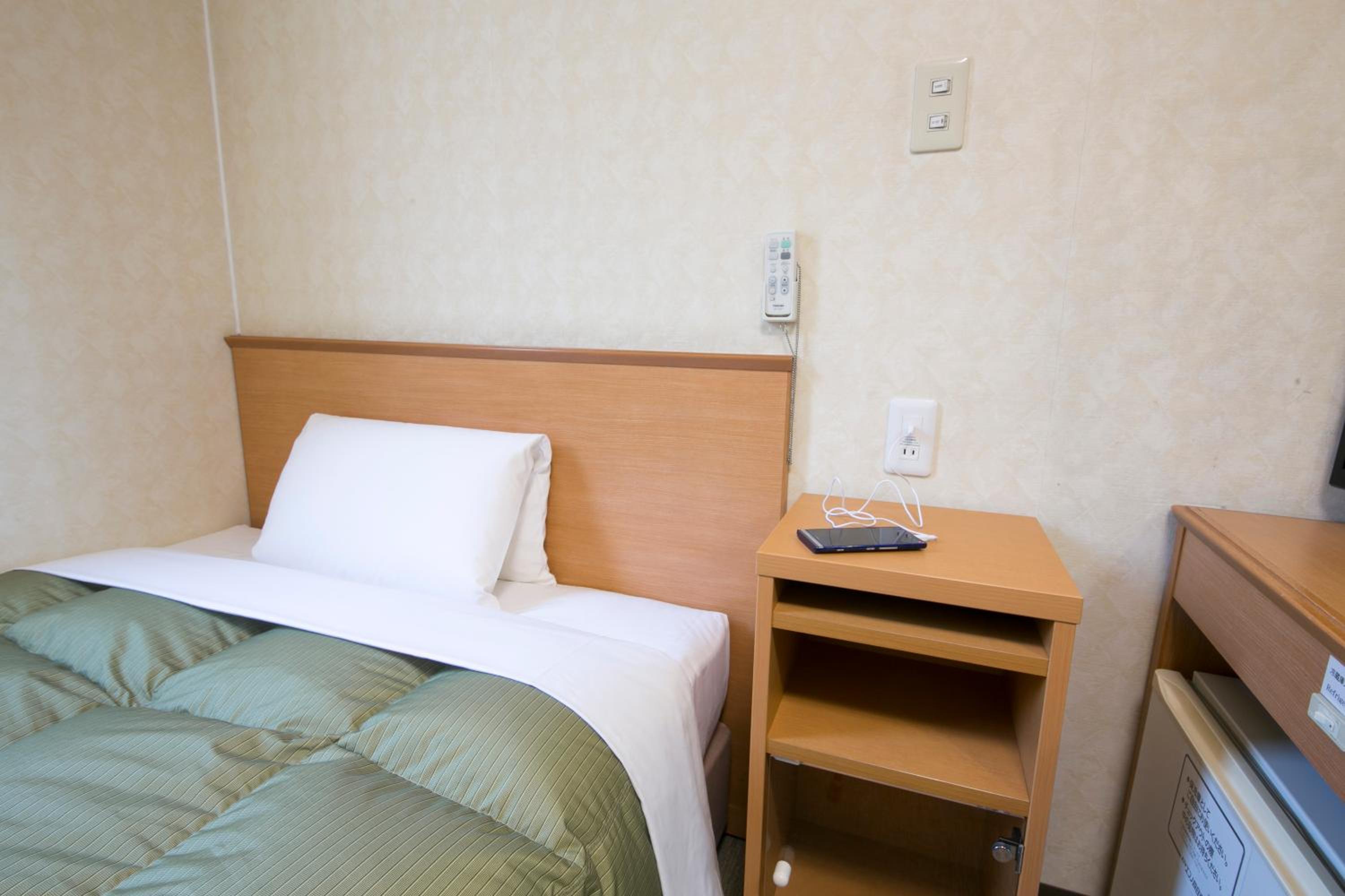 Single Room - Smoking - Photo 6