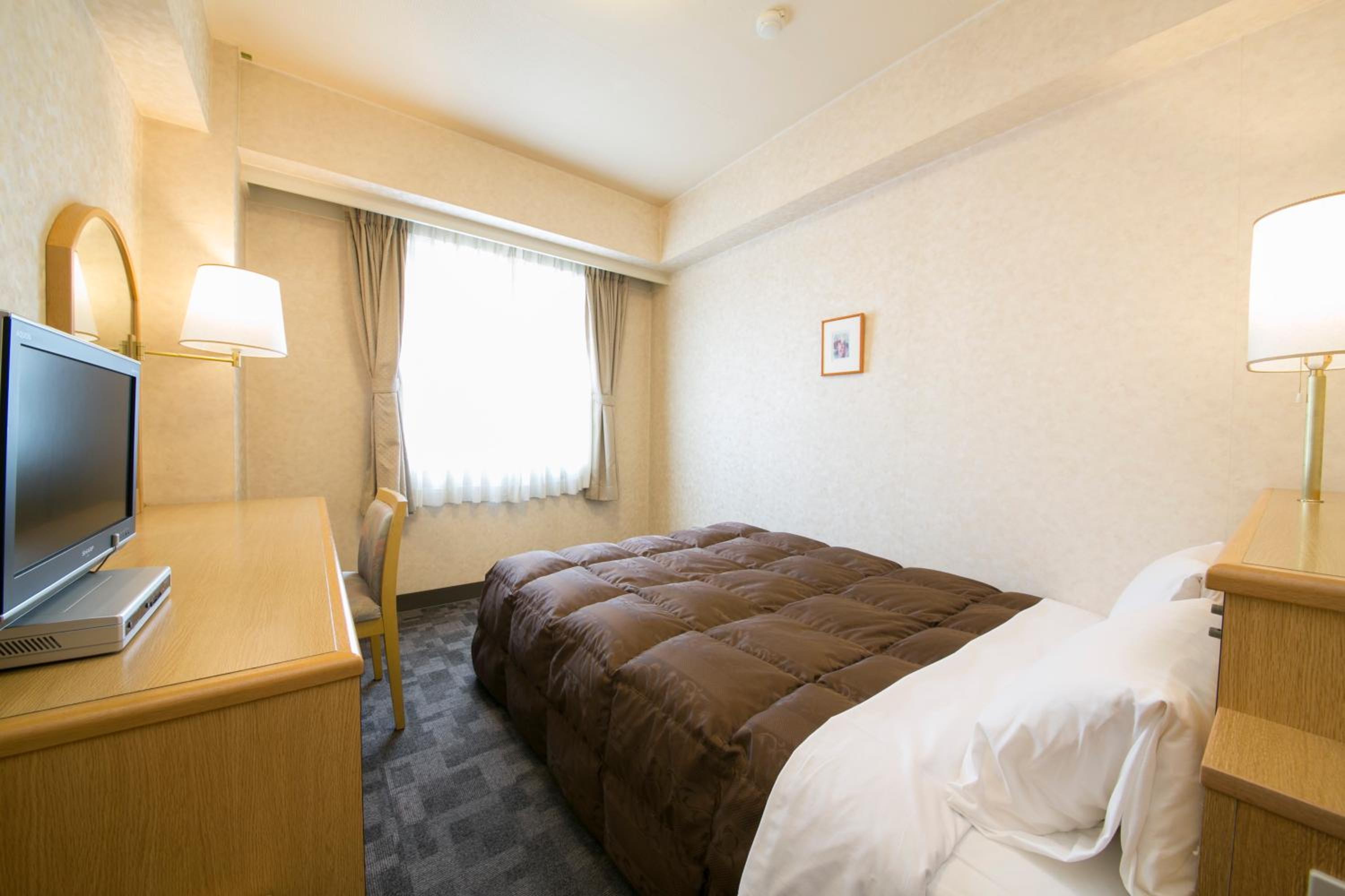 Double Room - Non-Smoking  - Photo 4
