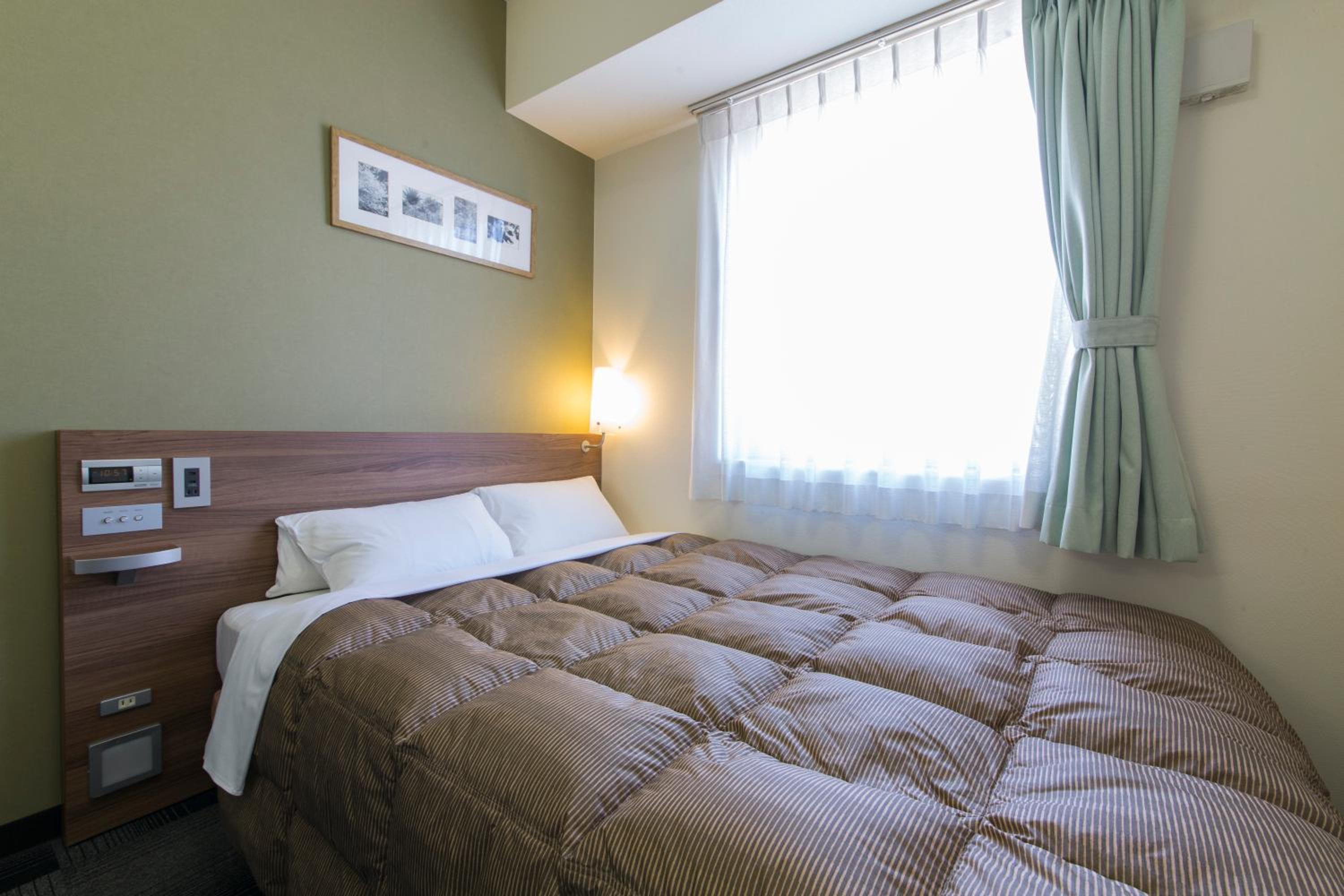 Economy Double Room - Non-Smoking - Photo 7