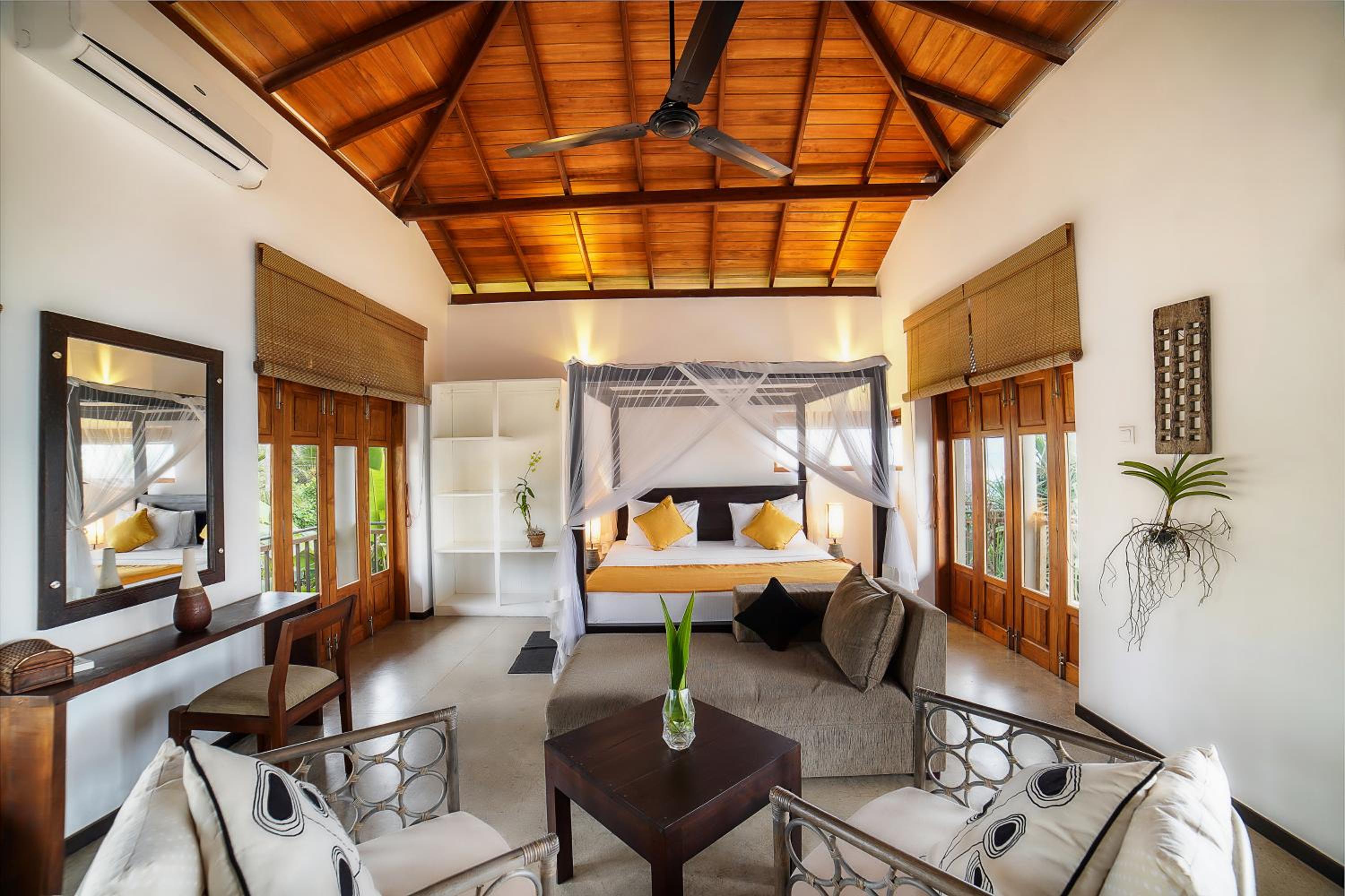 Deluxe Suite with Sea View