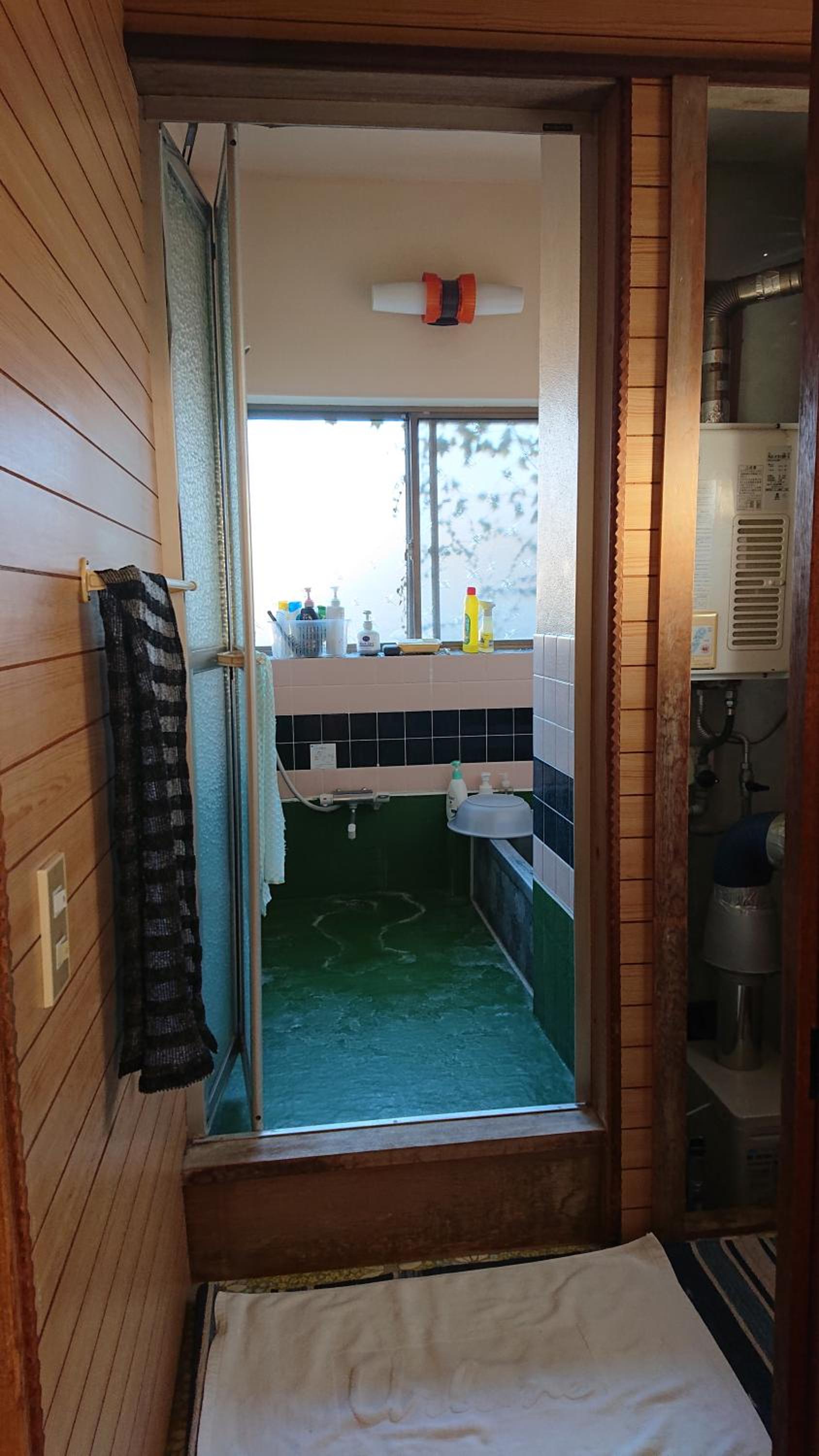 Small Twin Room - Photo 5