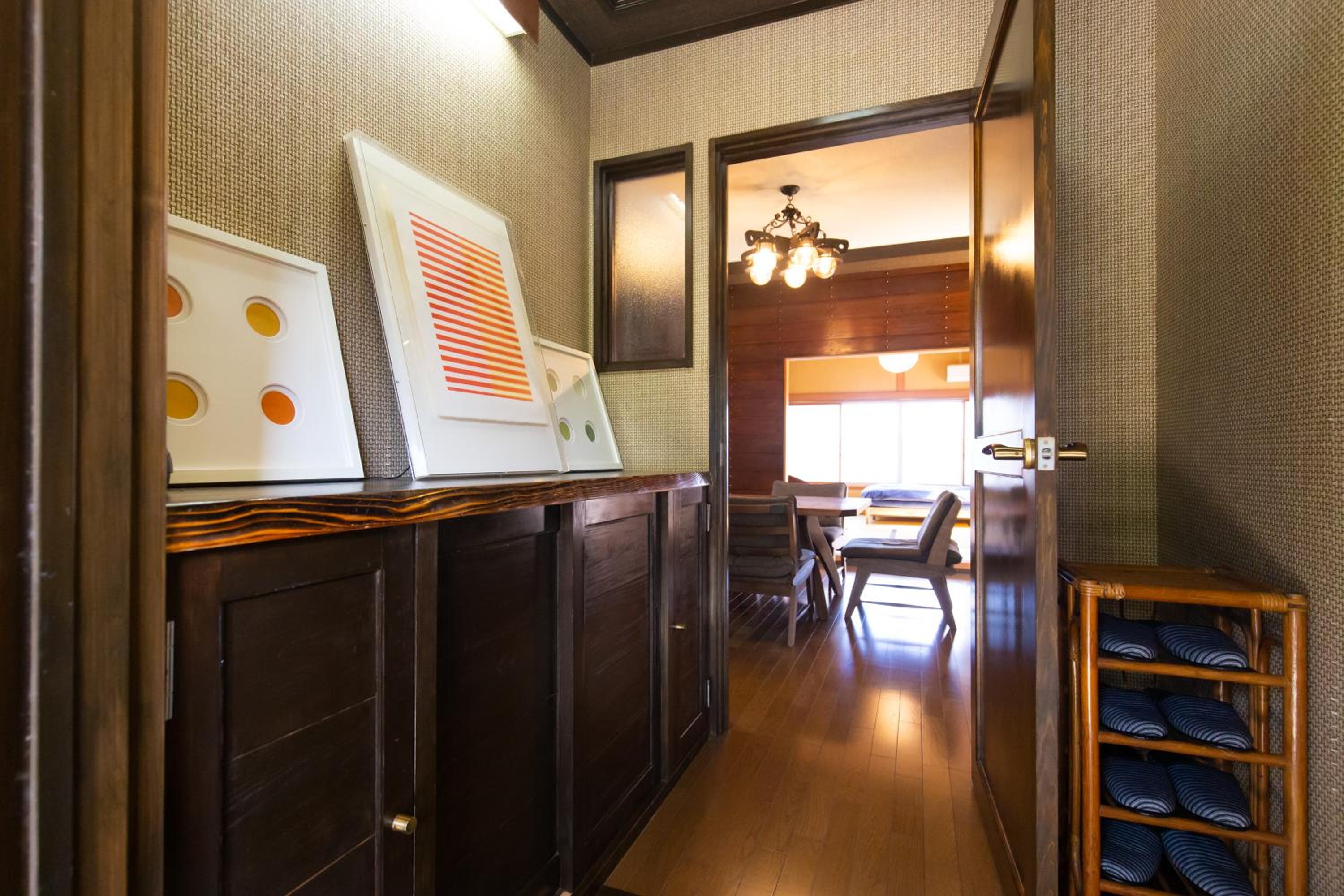 Two-Bedroom House - Photo 1