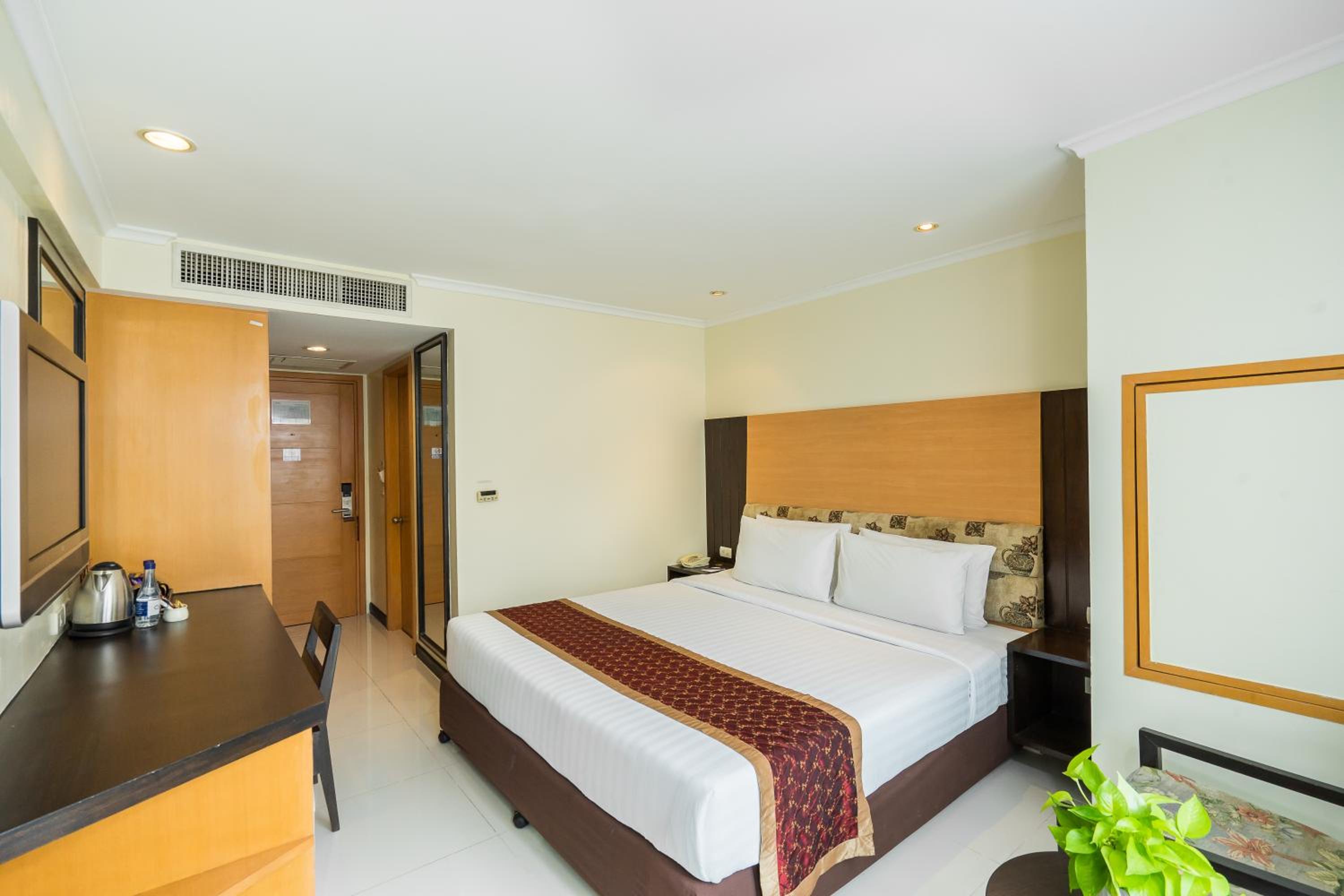 Superior Studio Double or Twin Room