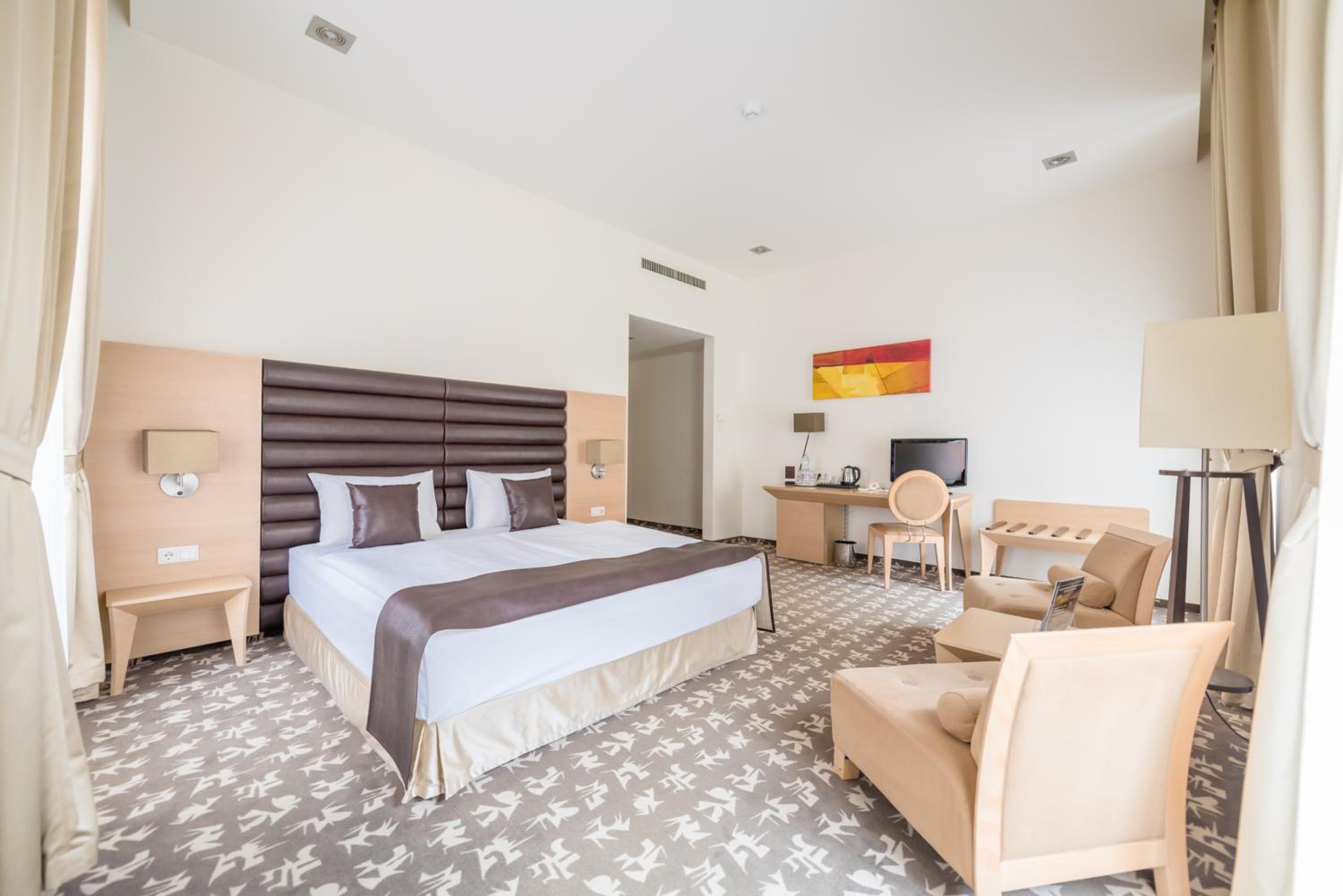 Superior Double Room - Photo 1