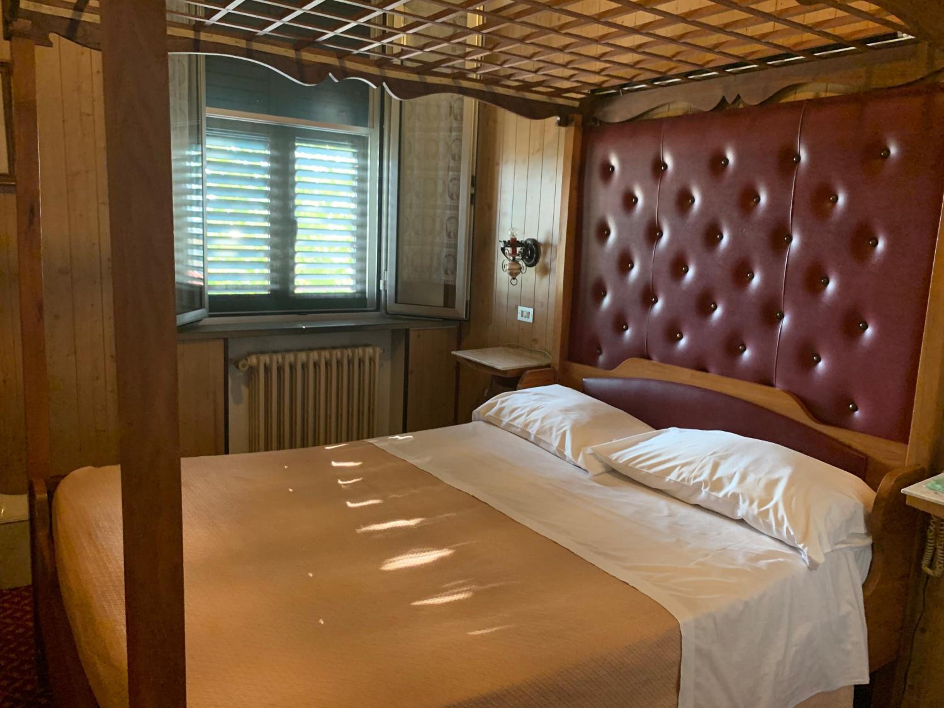 Double Room - Photo 14
