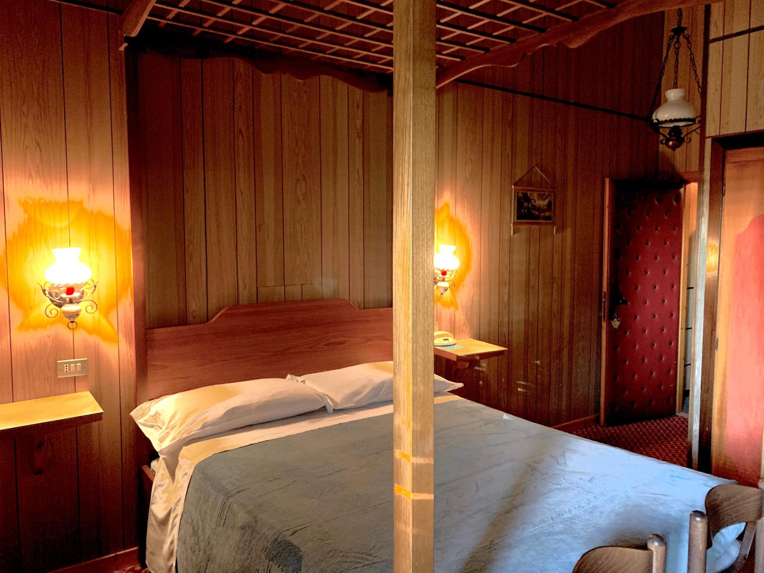 Double Room - Photo 5
