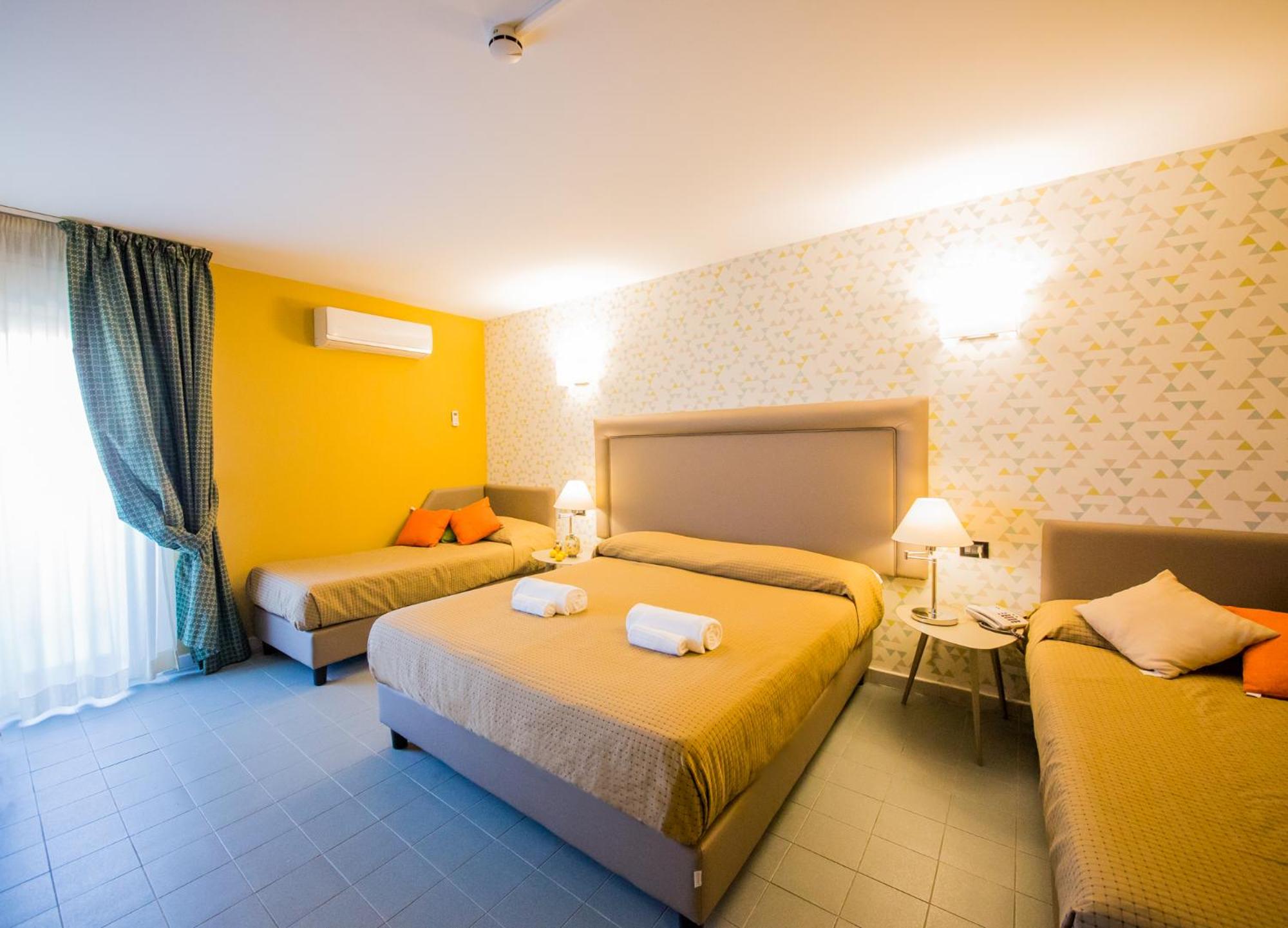 Double Room - Photo 20