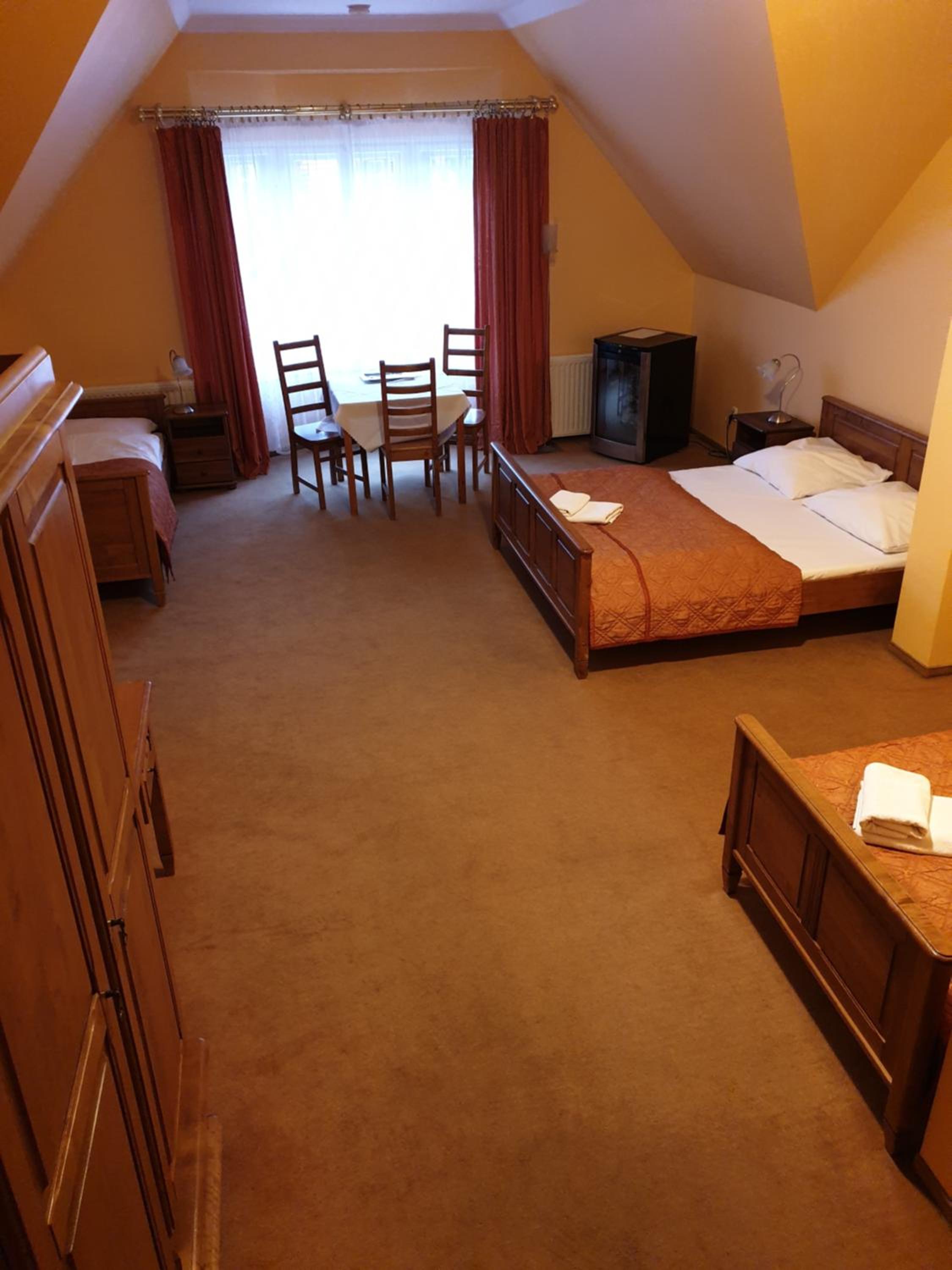 Quadruple Room With Private Bathroom
