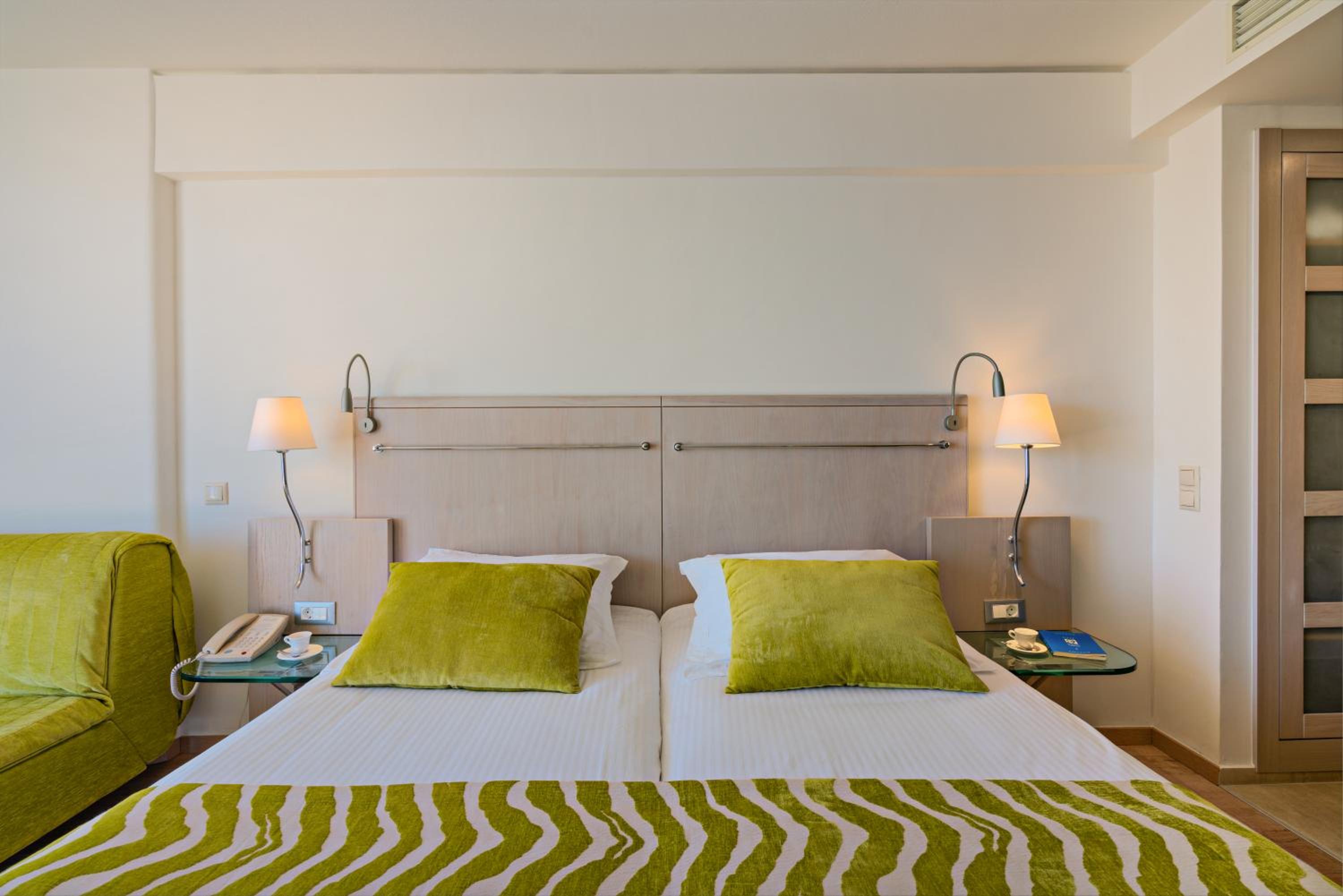 Junior Suite Side Sea View - Photo 11