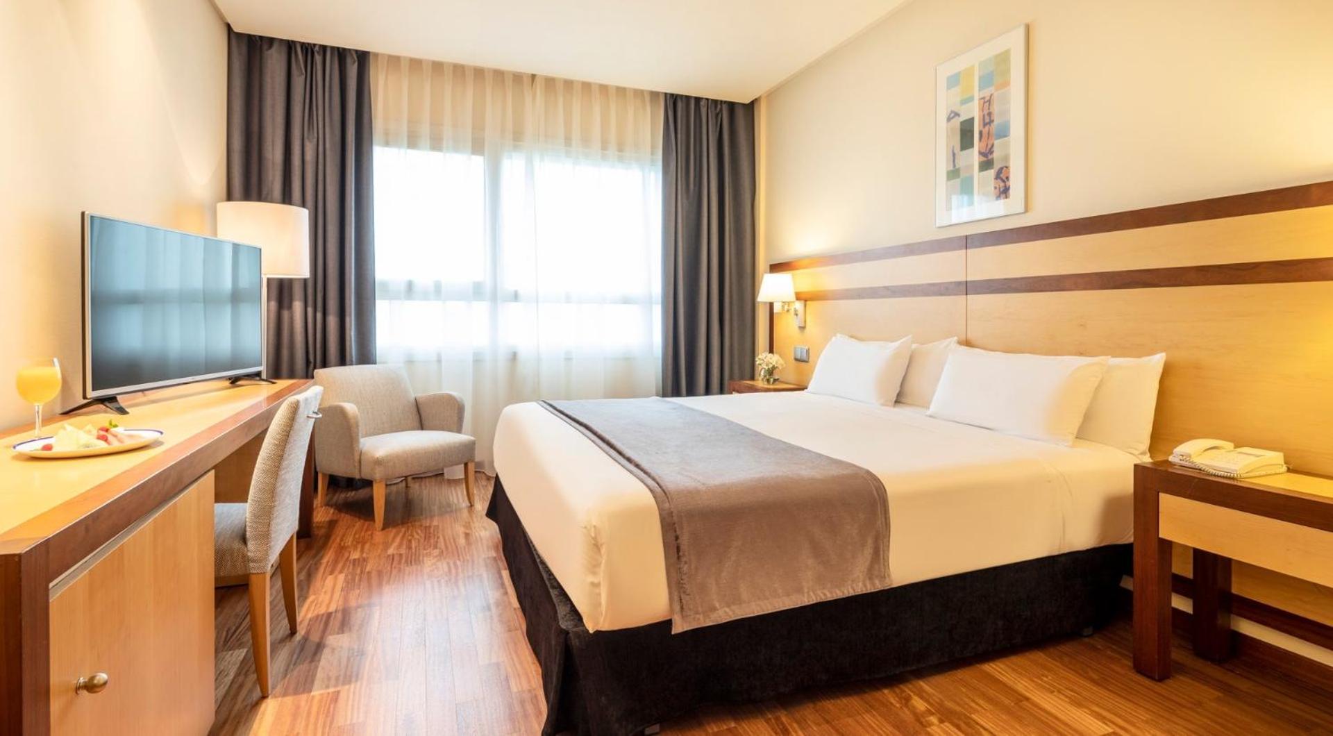 Double or Twin Room - Photo 3