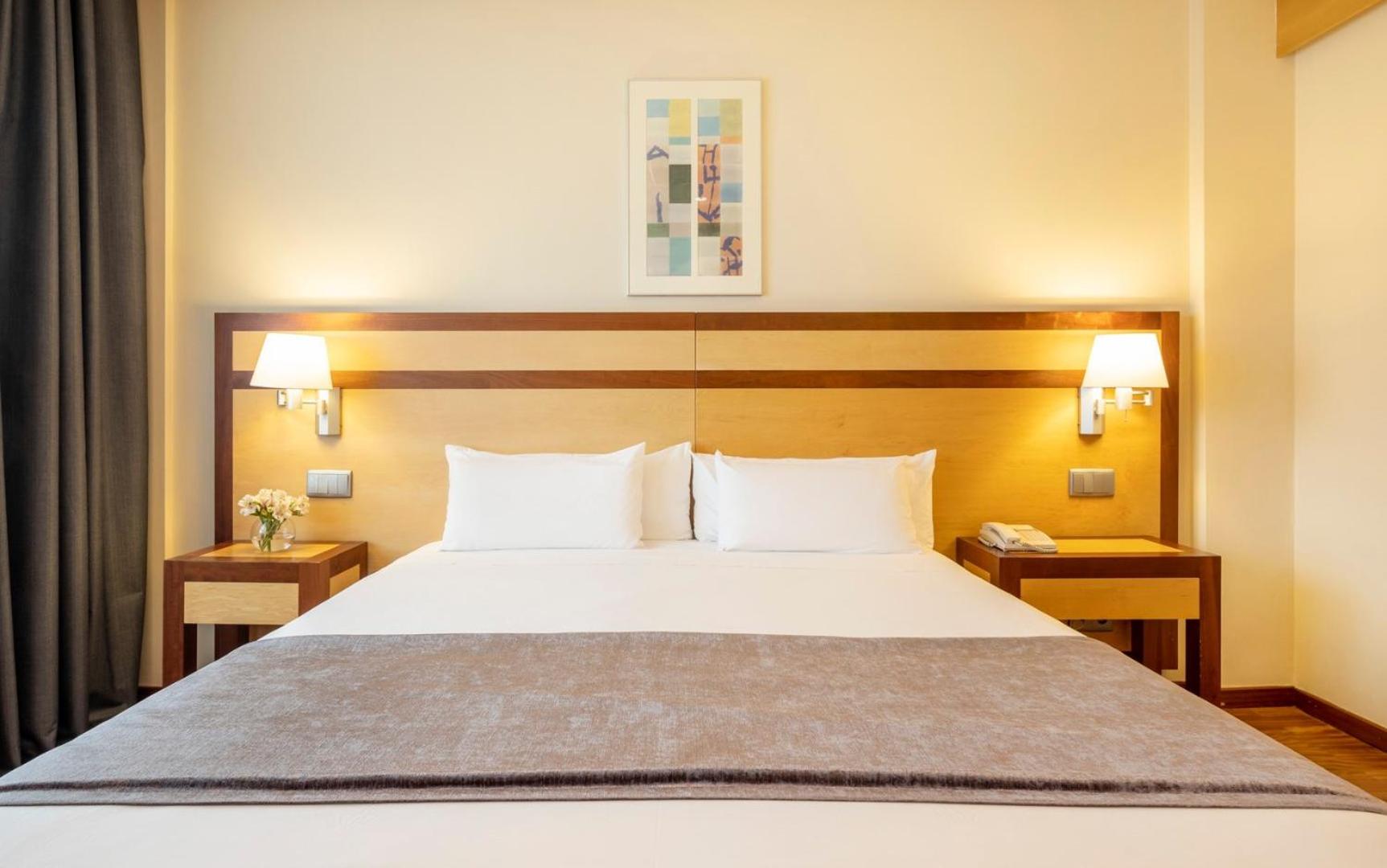 Double or Twin Room - Photo 5