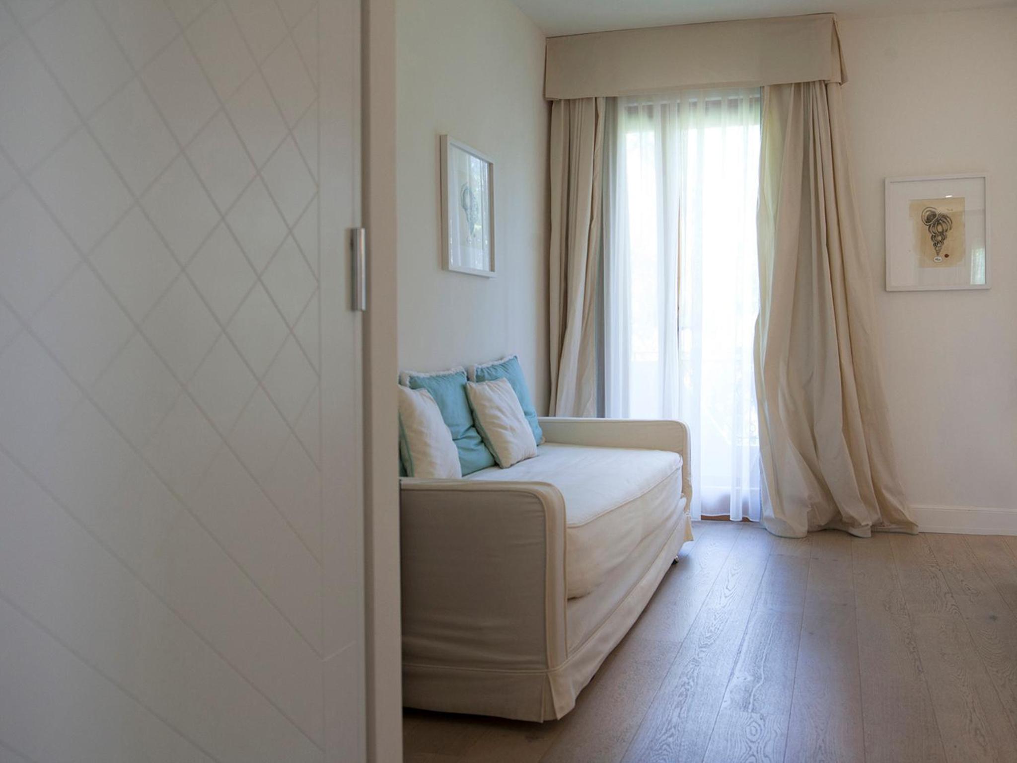 Deluxe Triple Room photo 2