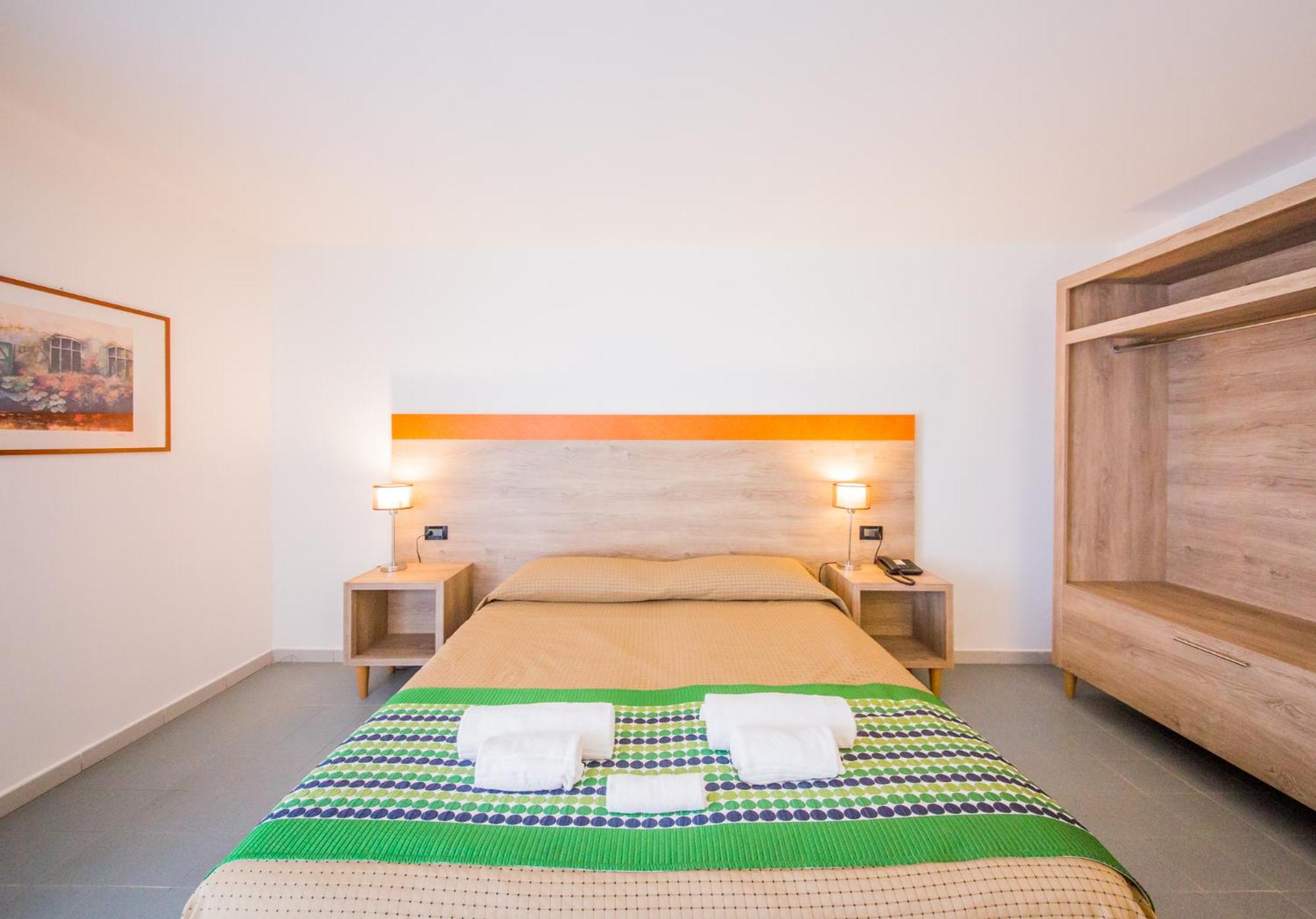 Double Room - Photo 19