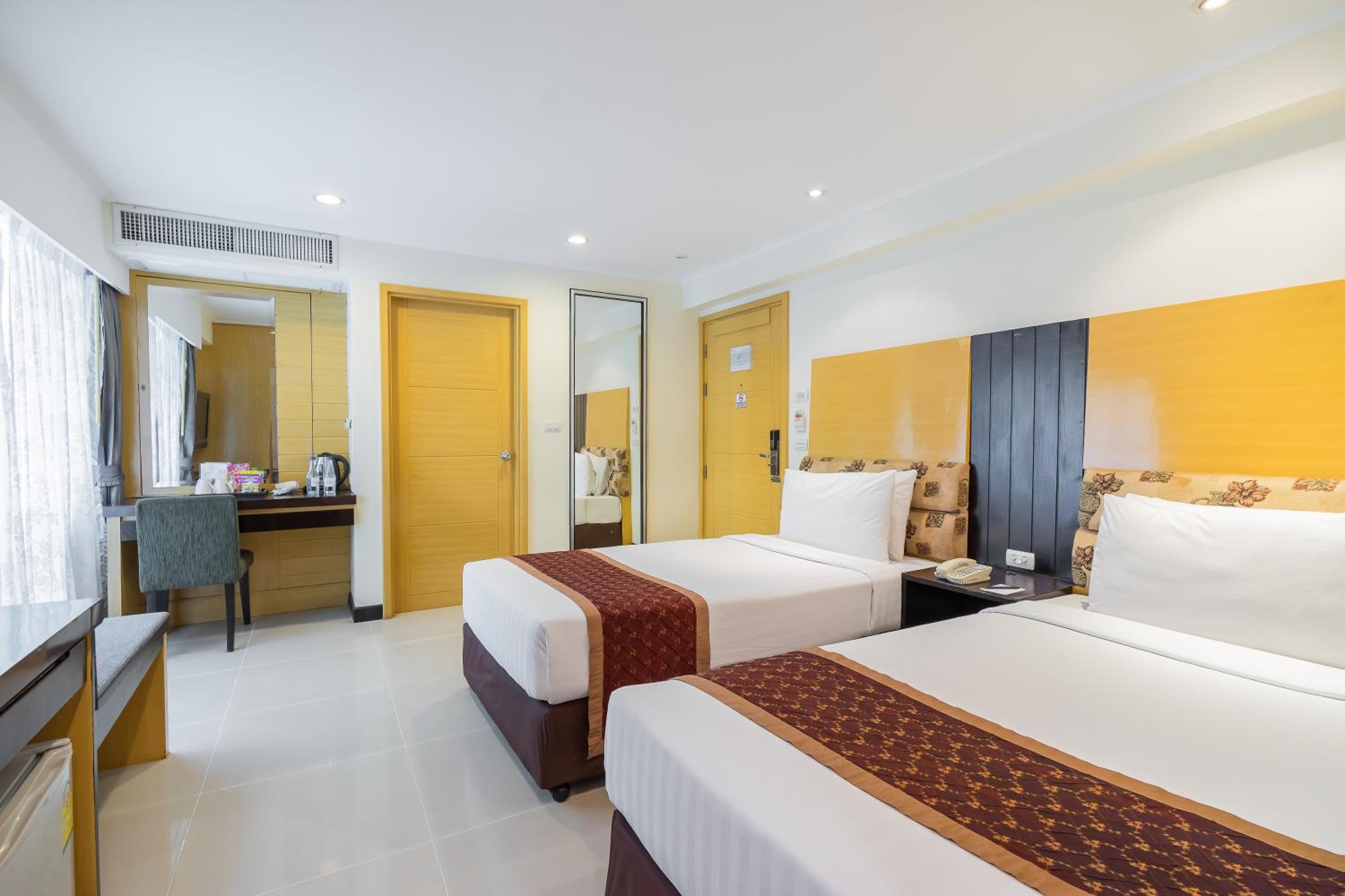 Superior Studio Double or Twin Room photo 3