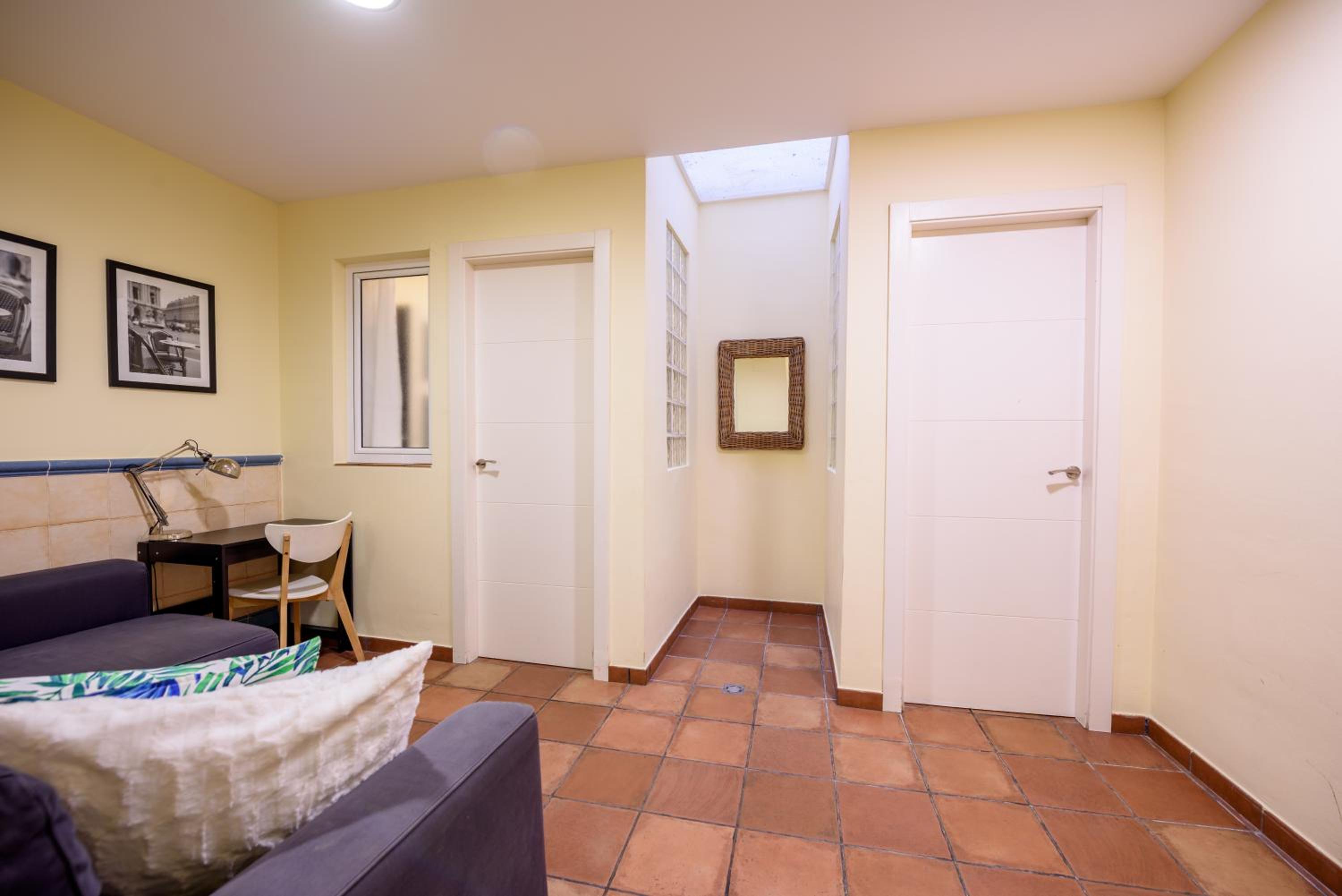Deluxe Apartment photo 2