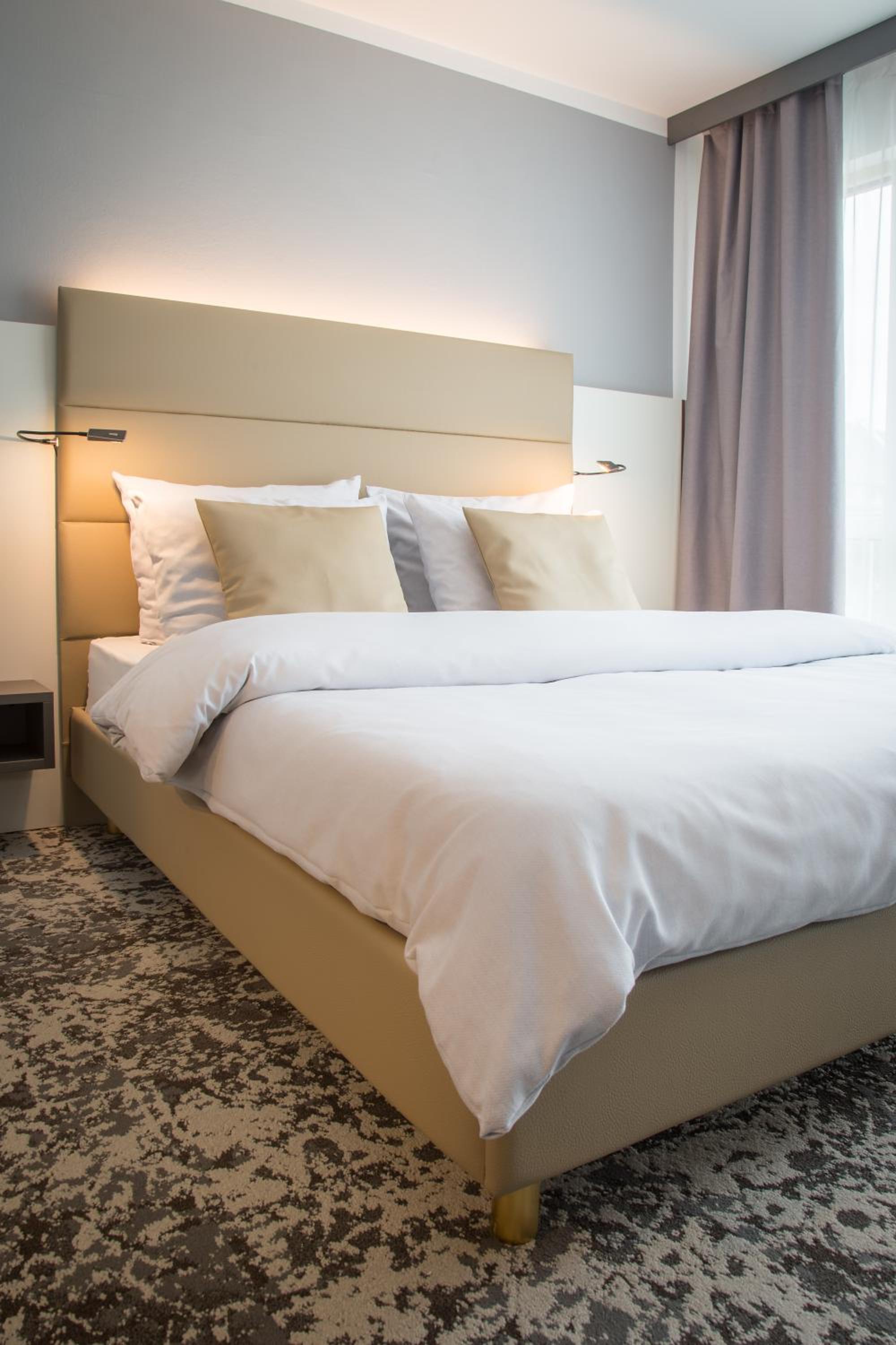 Standard Double Room - Photo 5