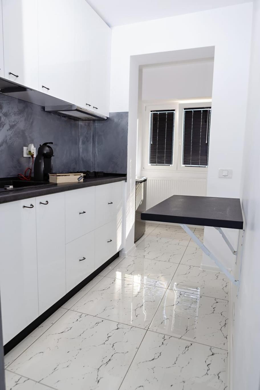 Apartment - Photo 8