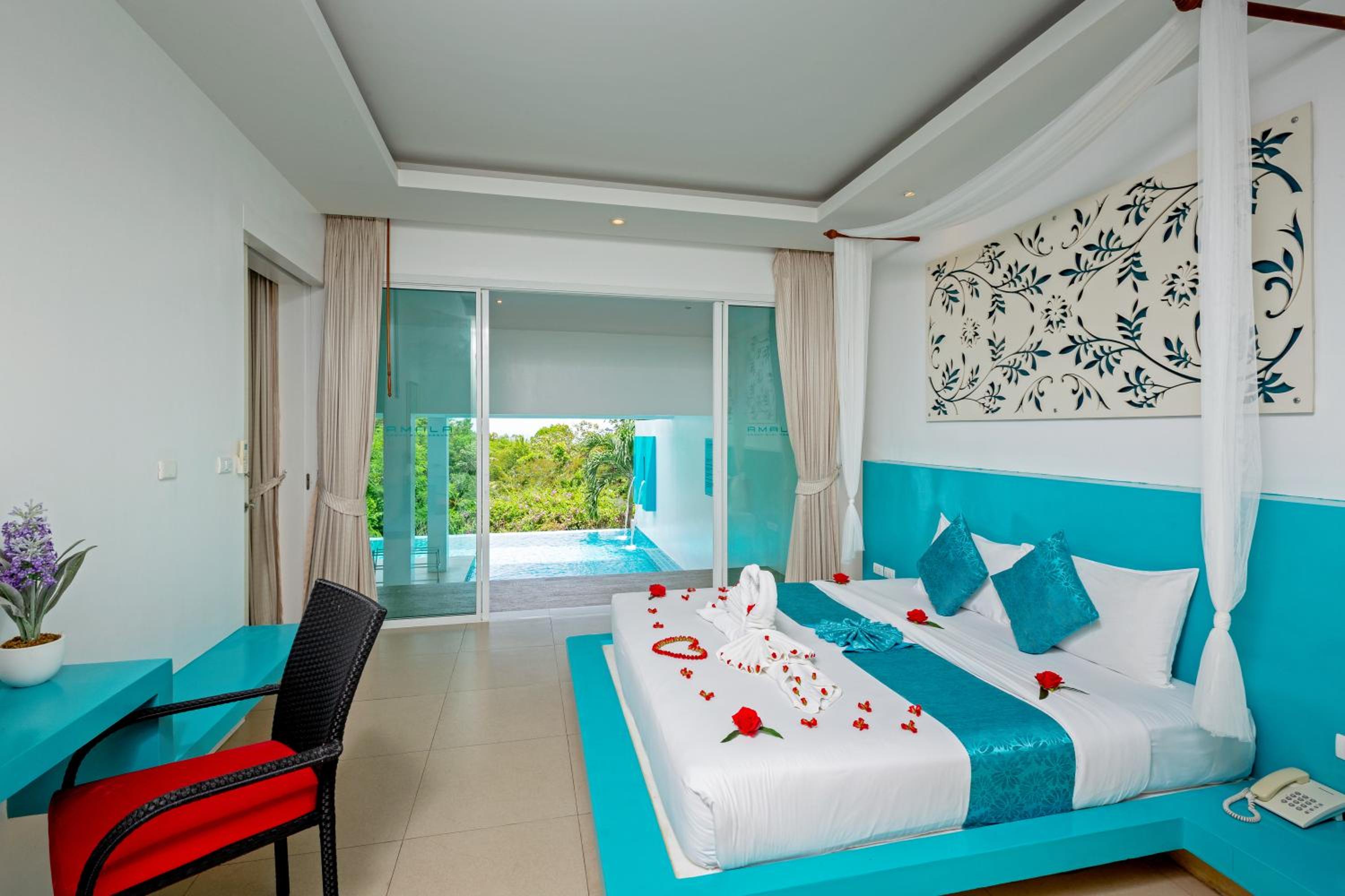 Garden View Pool Suite photo 1