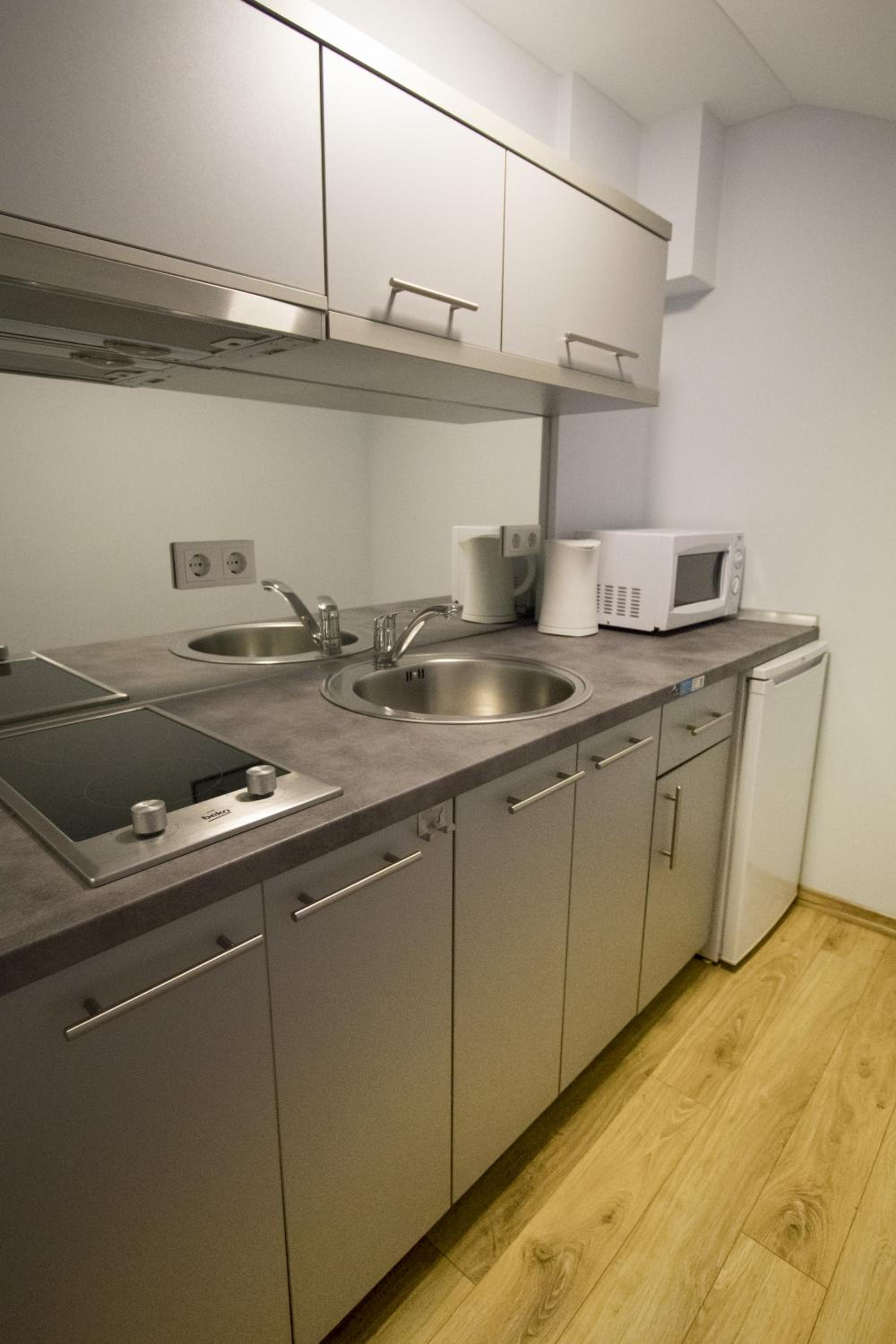 Studio Apartment - Photo 5