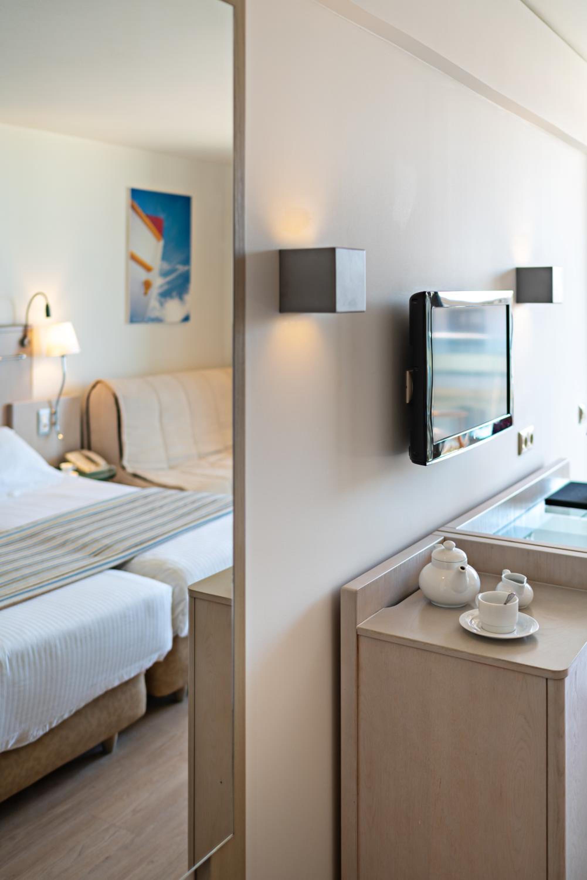 Junior Suite Side Sea View - Photo 14