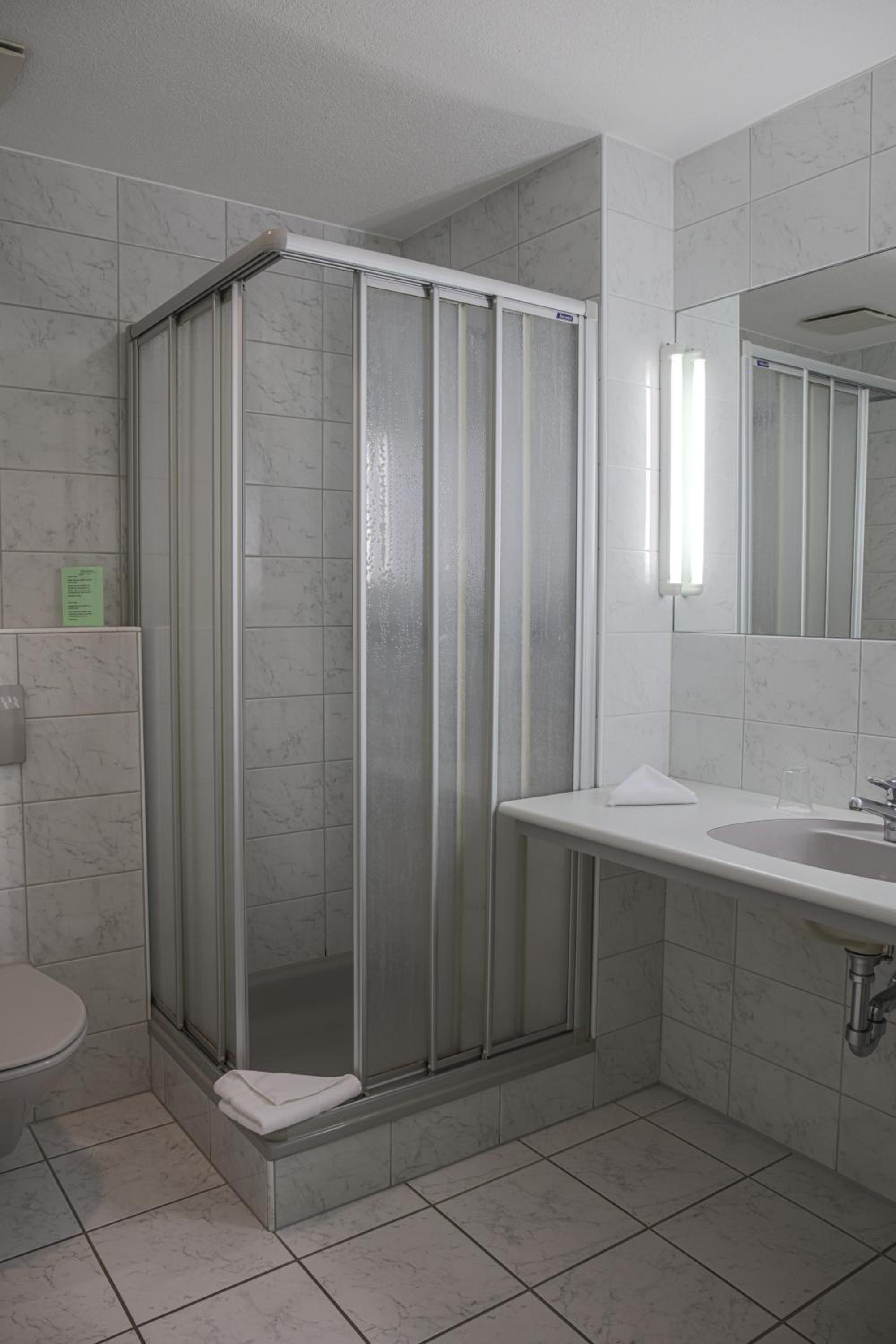 Large Single Room photo 2
