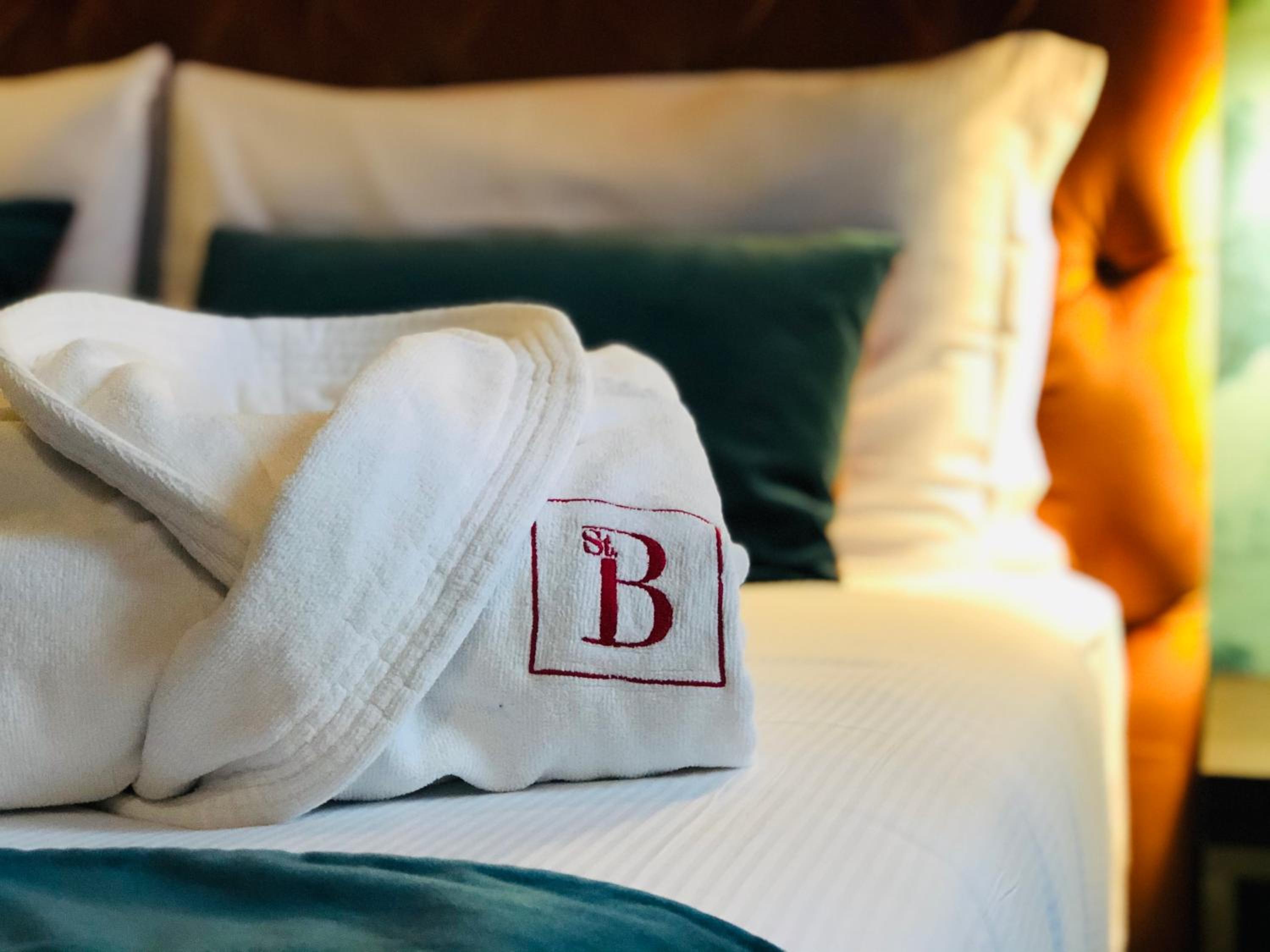 Deluxe Double Room with Spa Bath photo 2