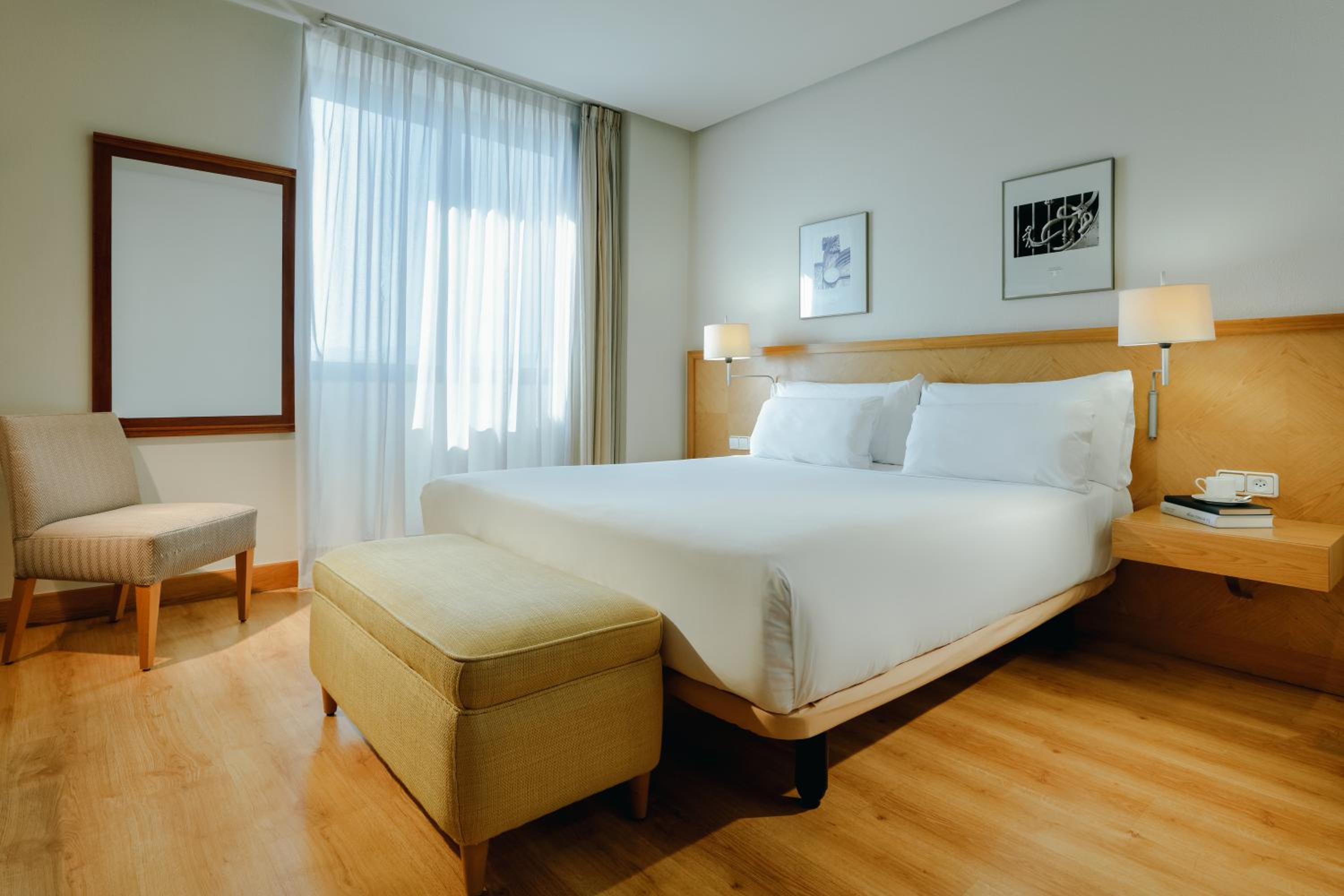Standard Double or Twin Room - Photo 4